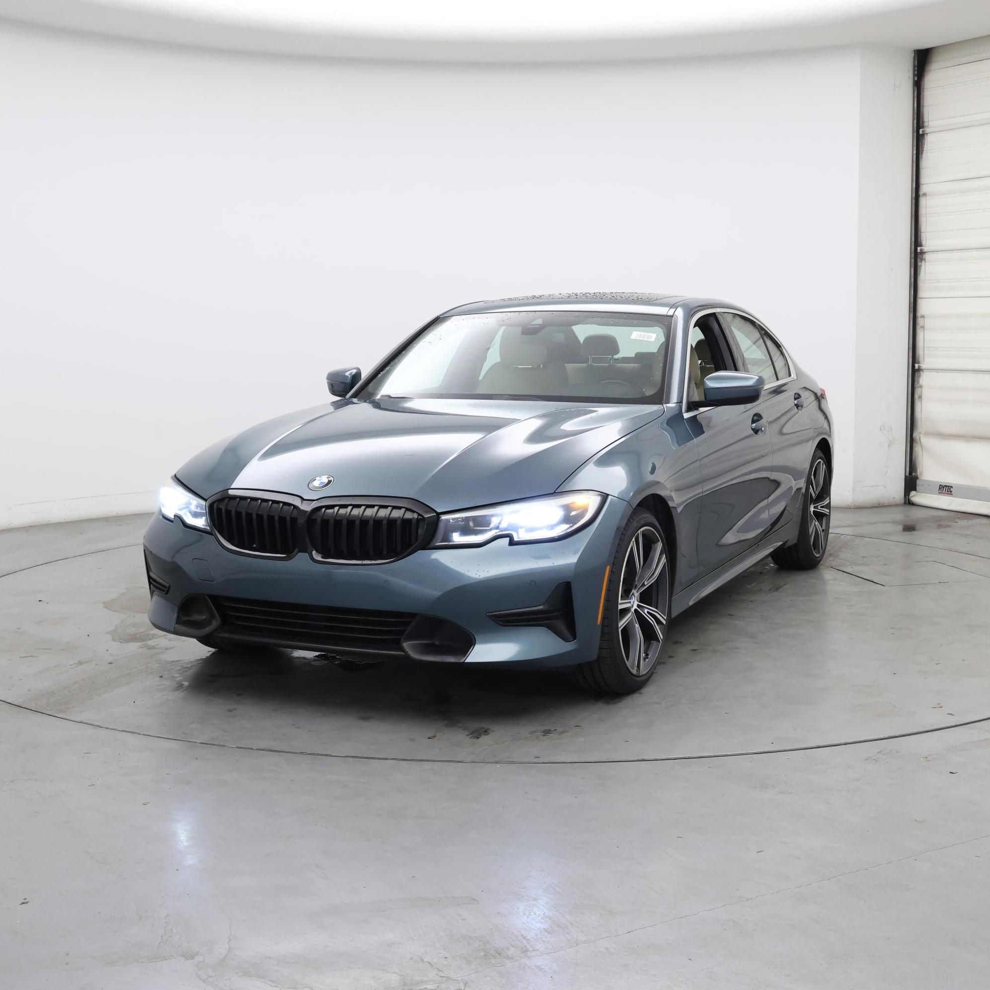 Thumbnail: 2021 BMW 3 Series - 4