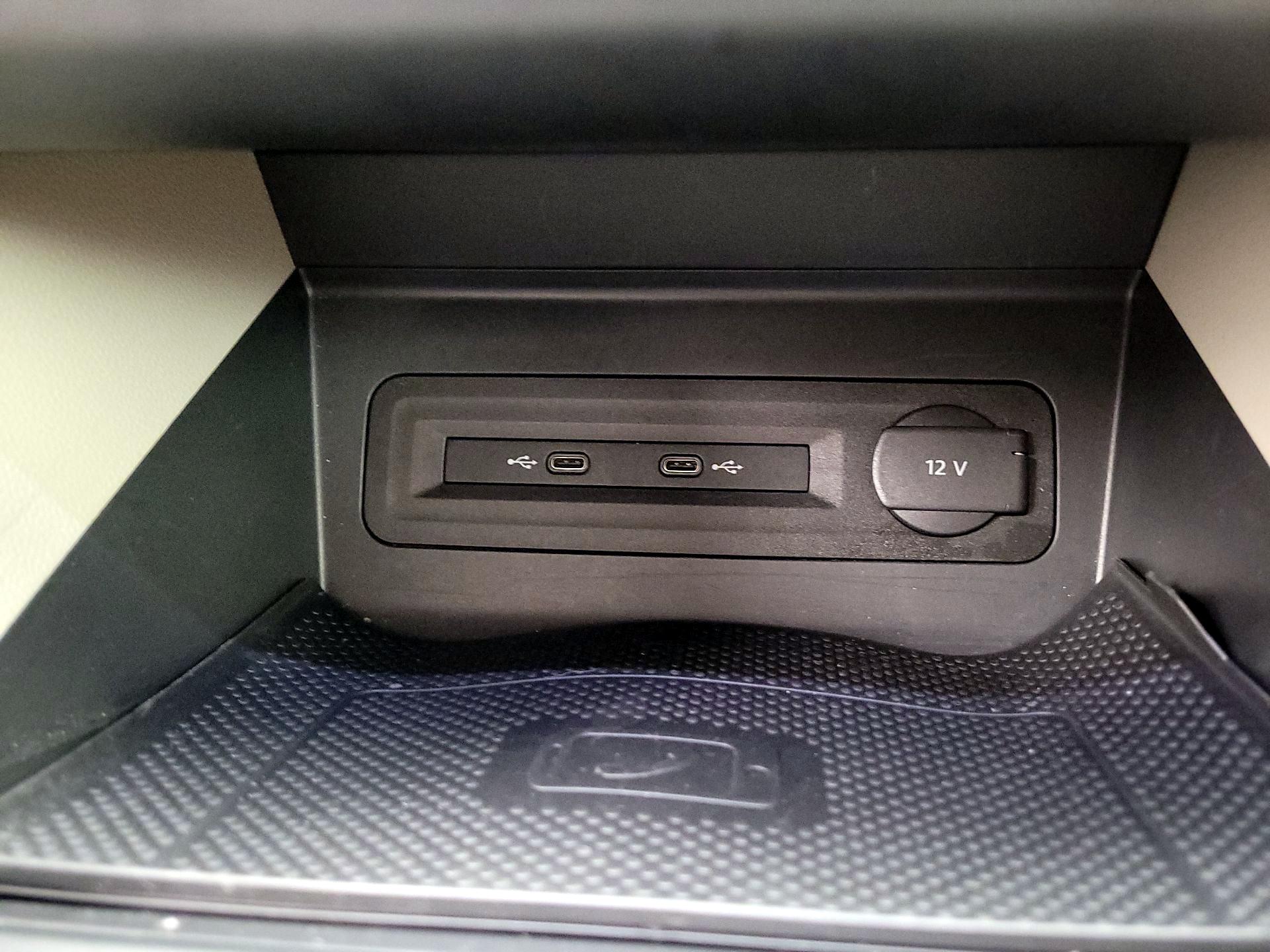 Thumbnail: 2021 Volkswagen Atlas - 18