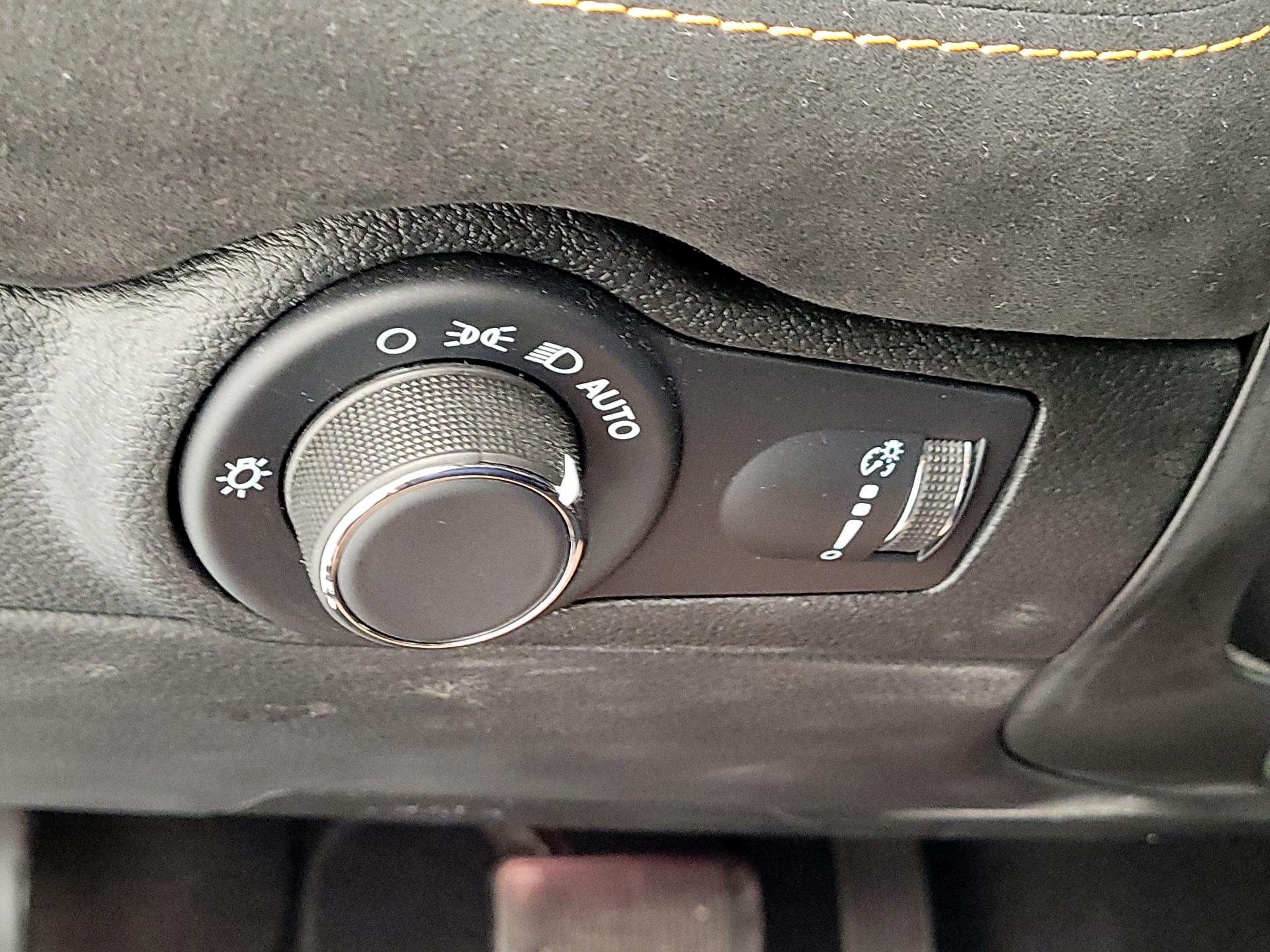 Thumbnail: 2023 Dodge Durango - 13