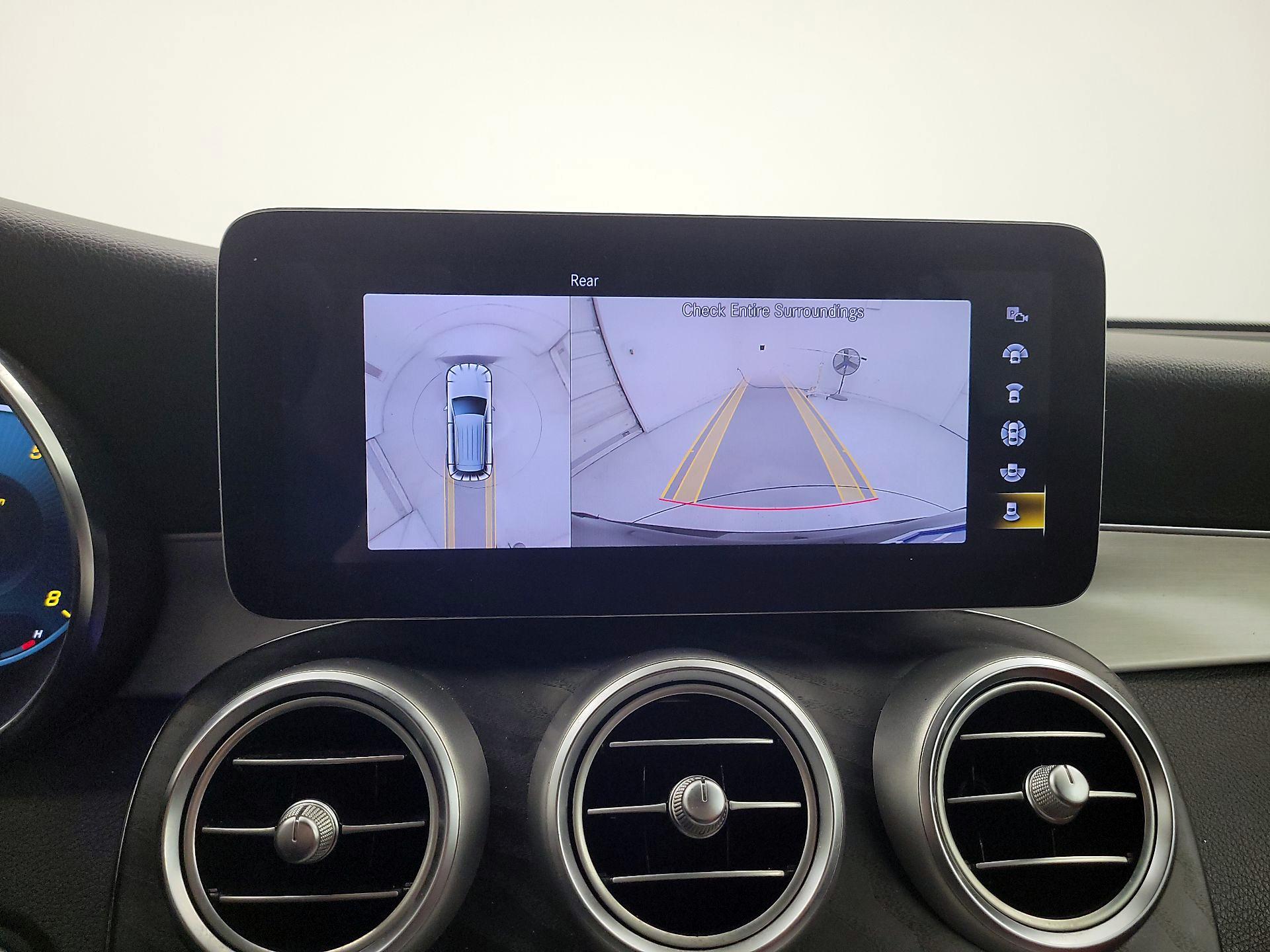 Thumbnail: 2022 Mercedes-Benz GLC - 14