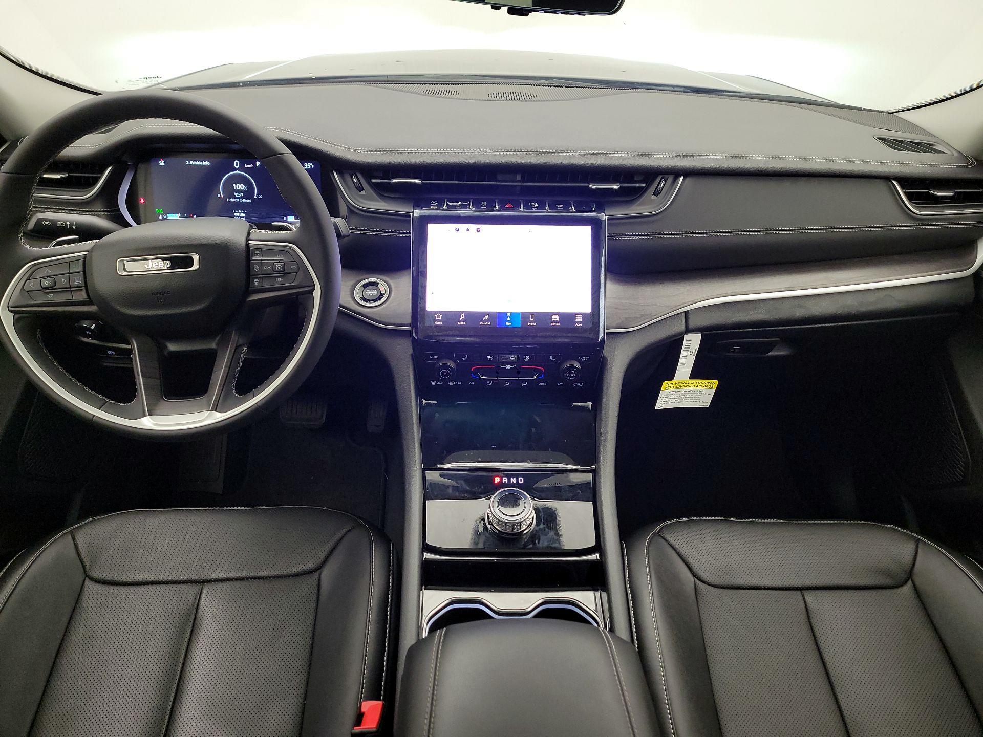 Thumbnail: 2023 Jeep Grand Cherokee - 9