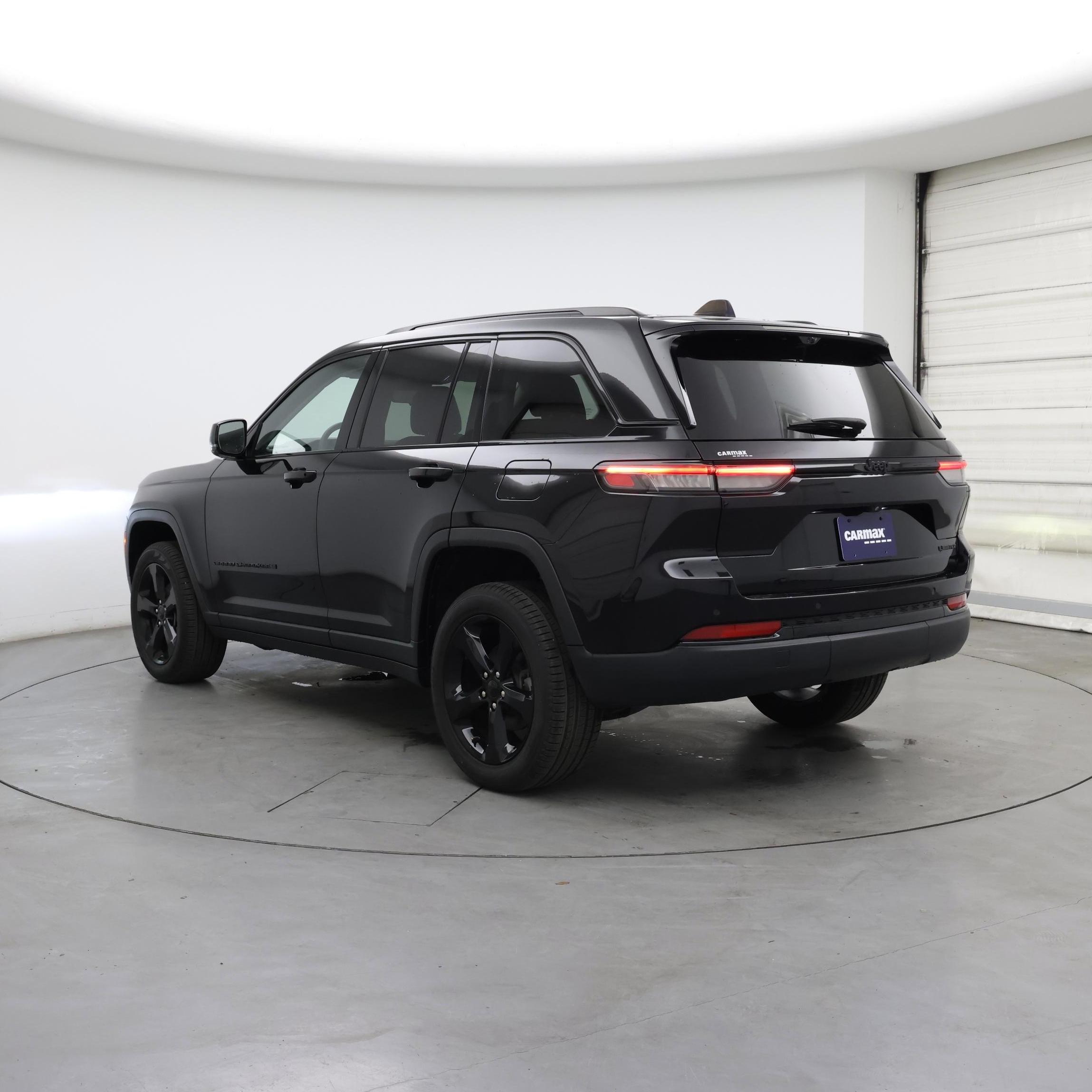 Thumbnail: 2023 Jeep Grand Cherokee - 2