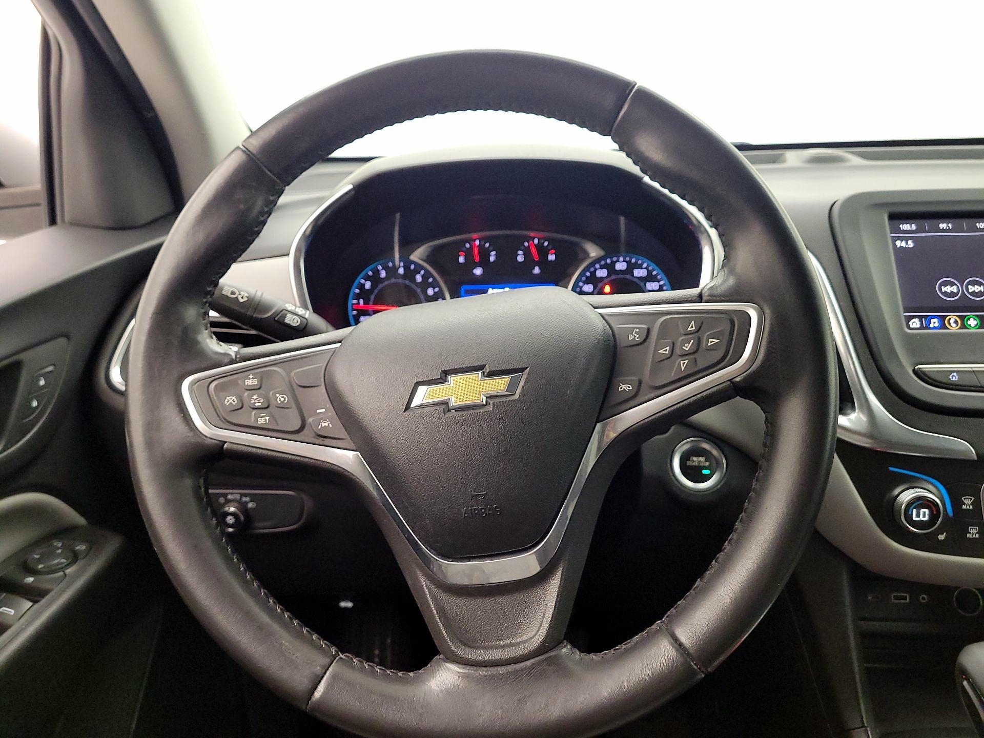 Thumbnail: 2022 Chevrolet Equinox - 10