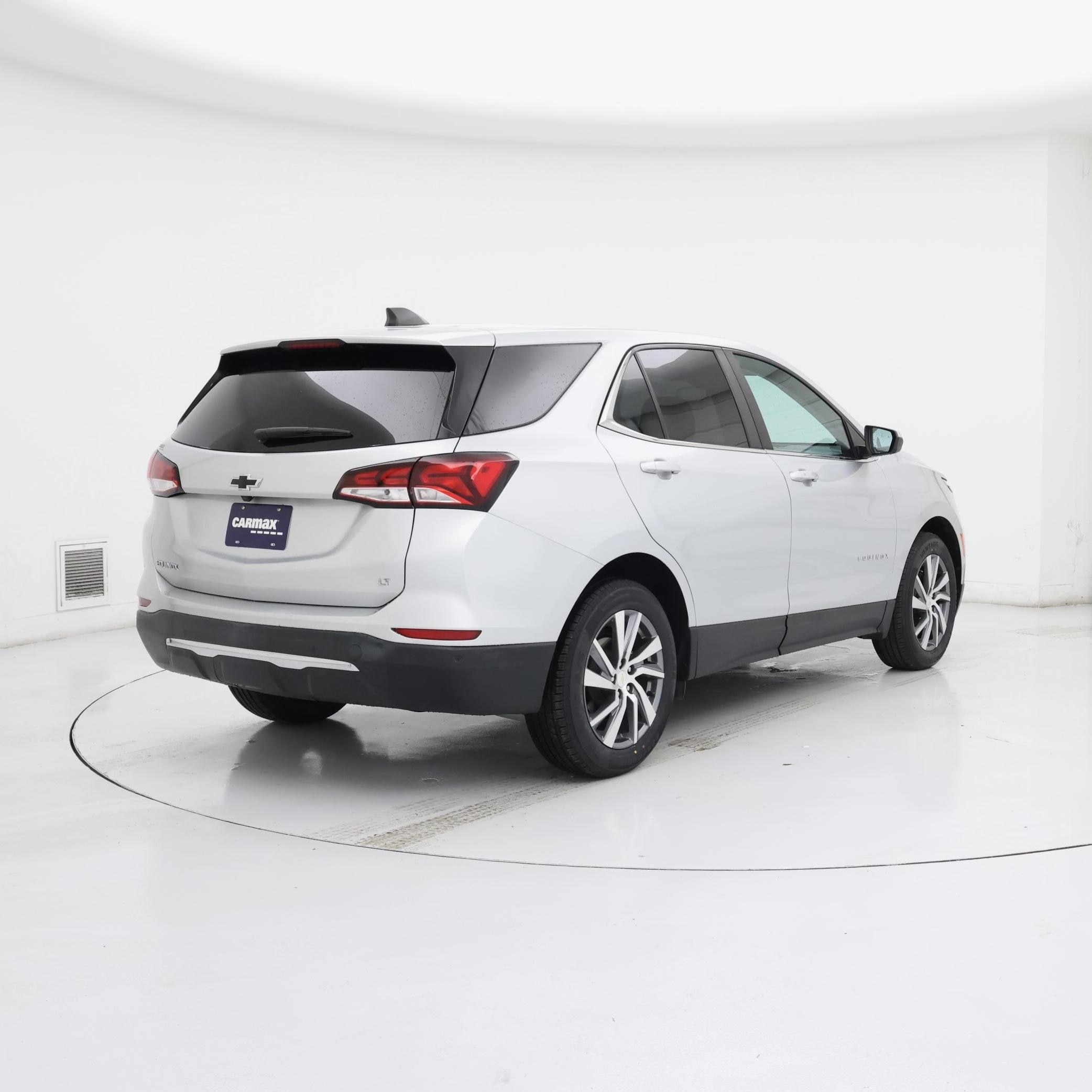 Thumbnail: 2022 Chevrolet Equinox - 8