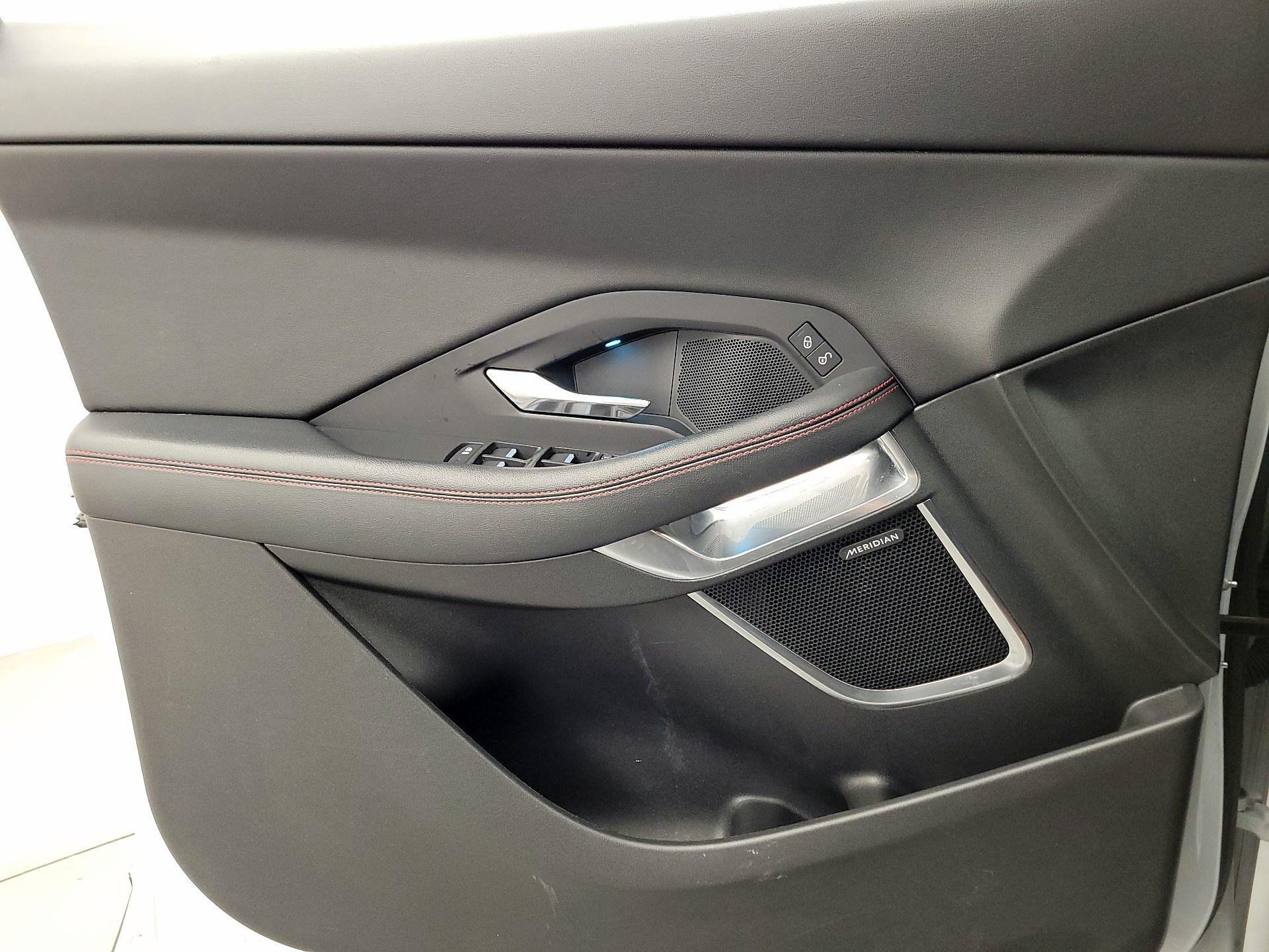 Thumbnail: 2020 Jaguar E-Pace - 12