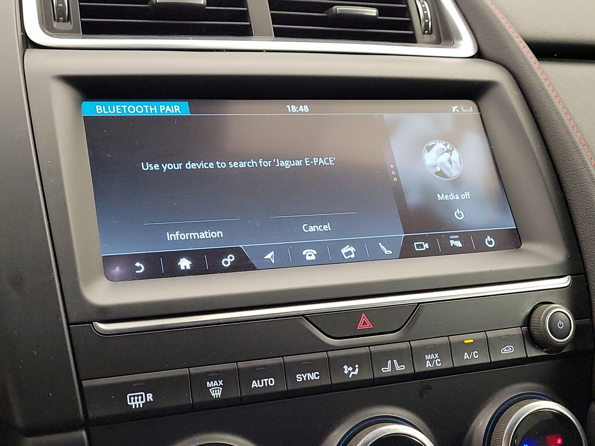 Thumbnail: 2020 Jaguar E-Pace - 15