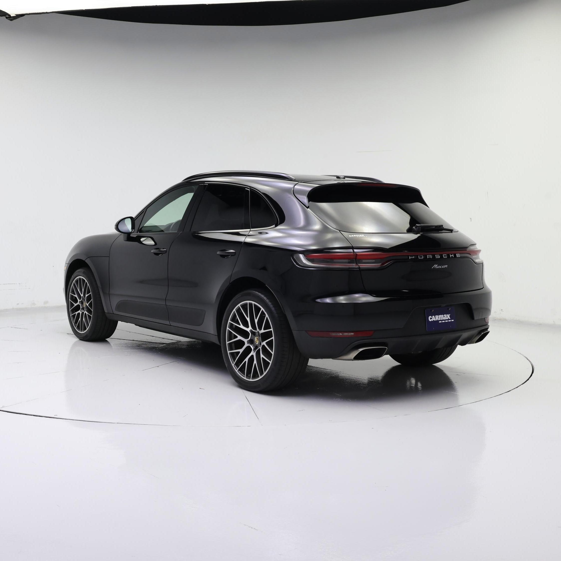 Thumbnail: 2020 Porsche Macan - 2