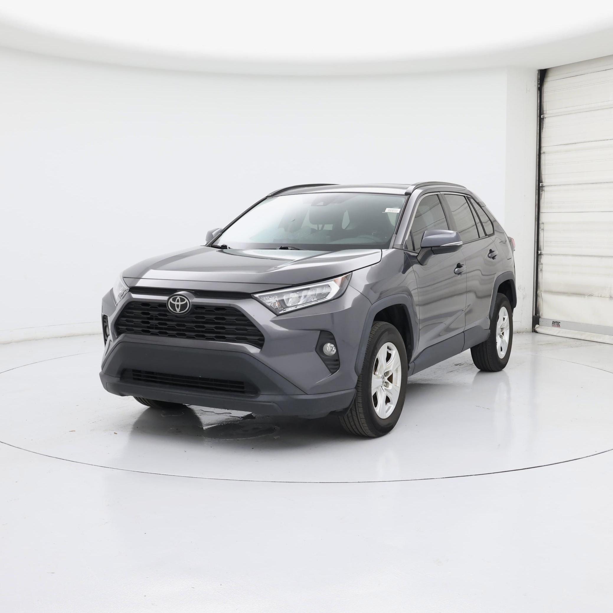 Thumbnail: 2021 Toyota RAV4 - 4