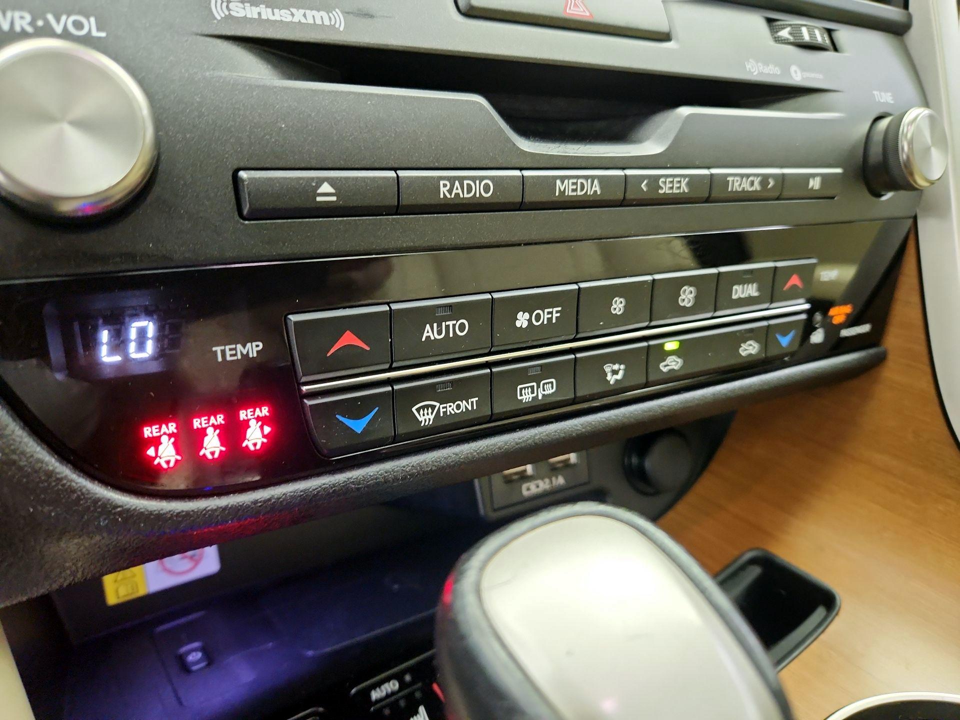 Thumbnail: 2022 Lexus RX - 16