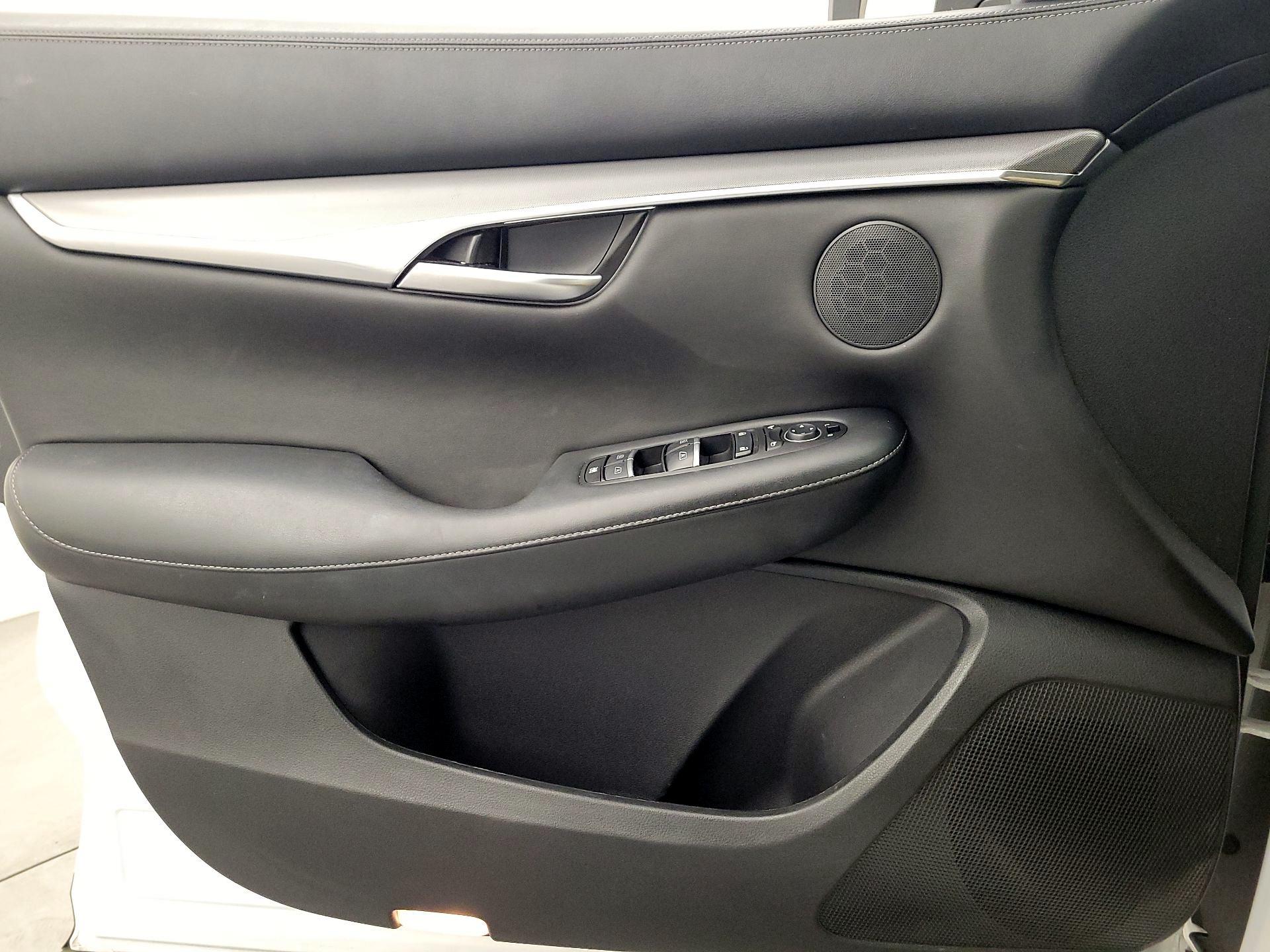 Thumbnail: 2022 INFINITI QX50 - 12