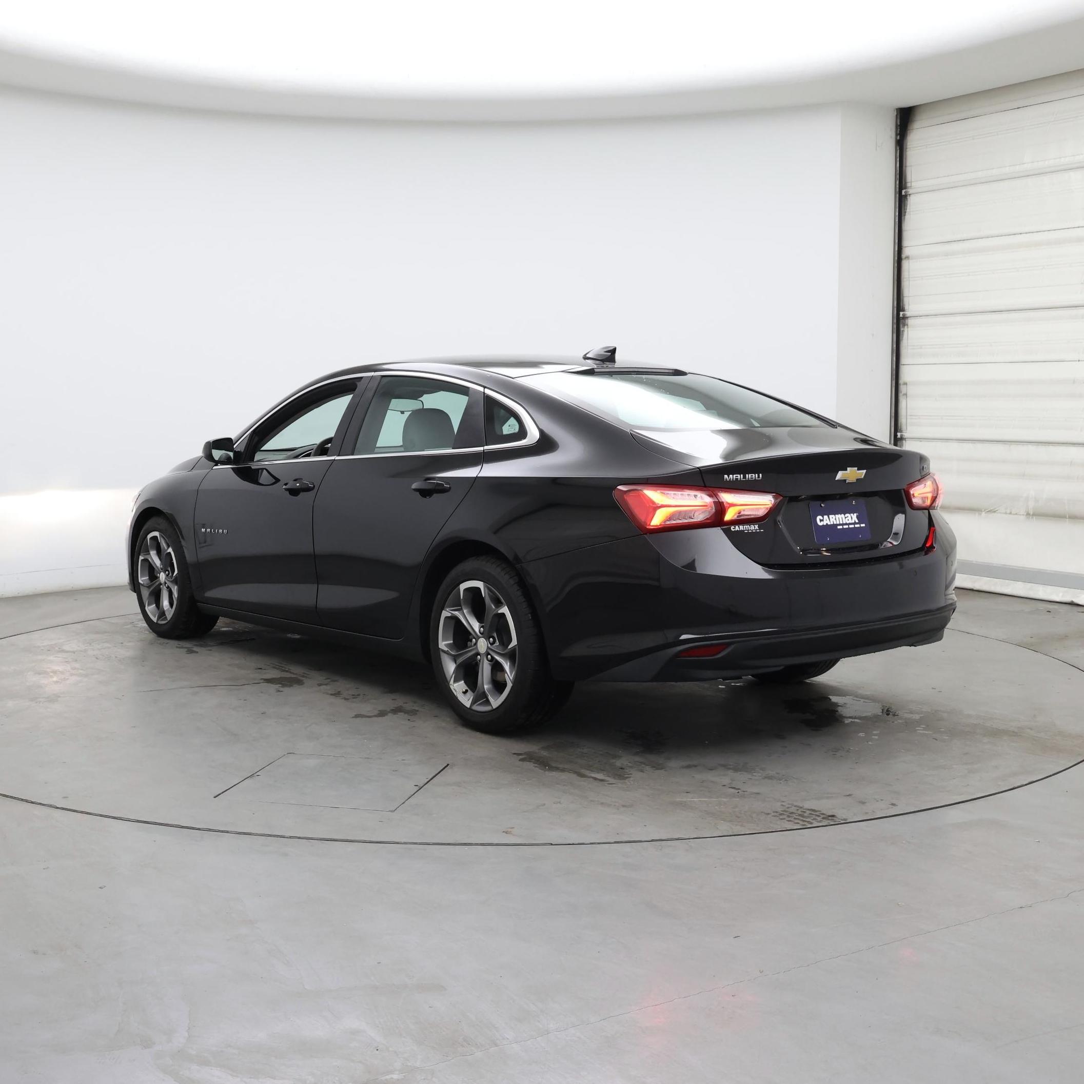 Thumbnail: 2021 Chevrolet Malibu - 2