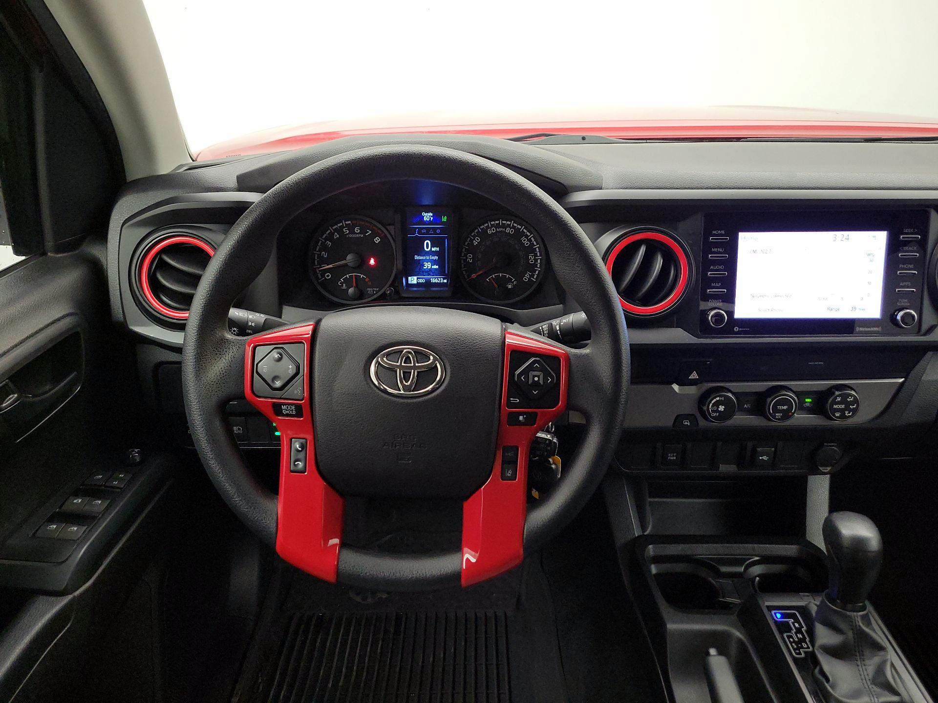 Thumbnail: 2022 Toyota Tacoma - 10