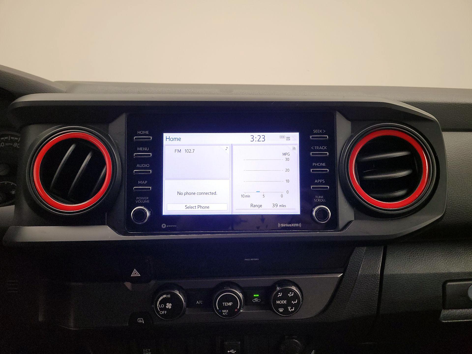 Thumbnail: 2022 Toyota Tacoma - 15