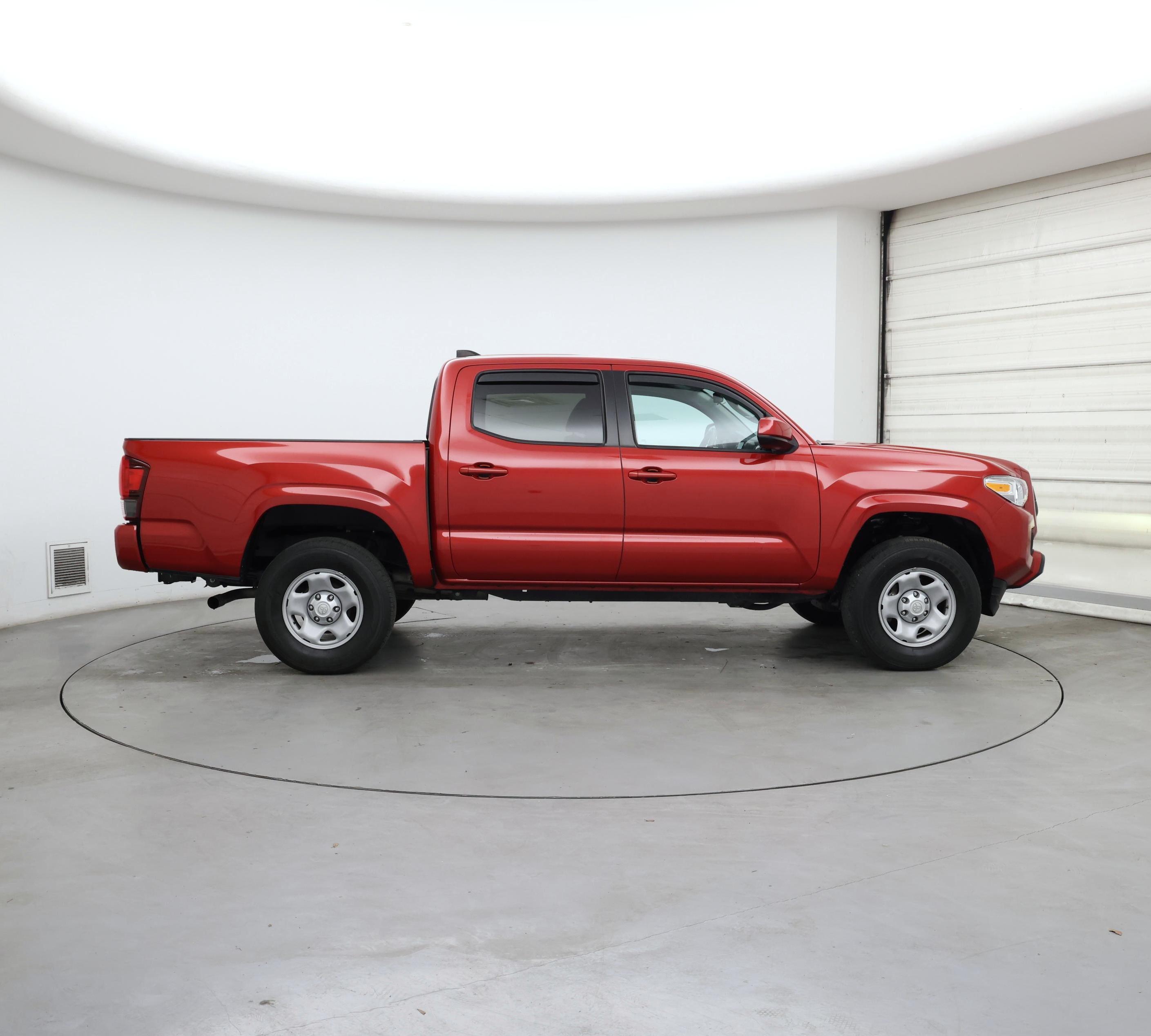 Thumbnail: 2022 Toyota Tacoma - 7