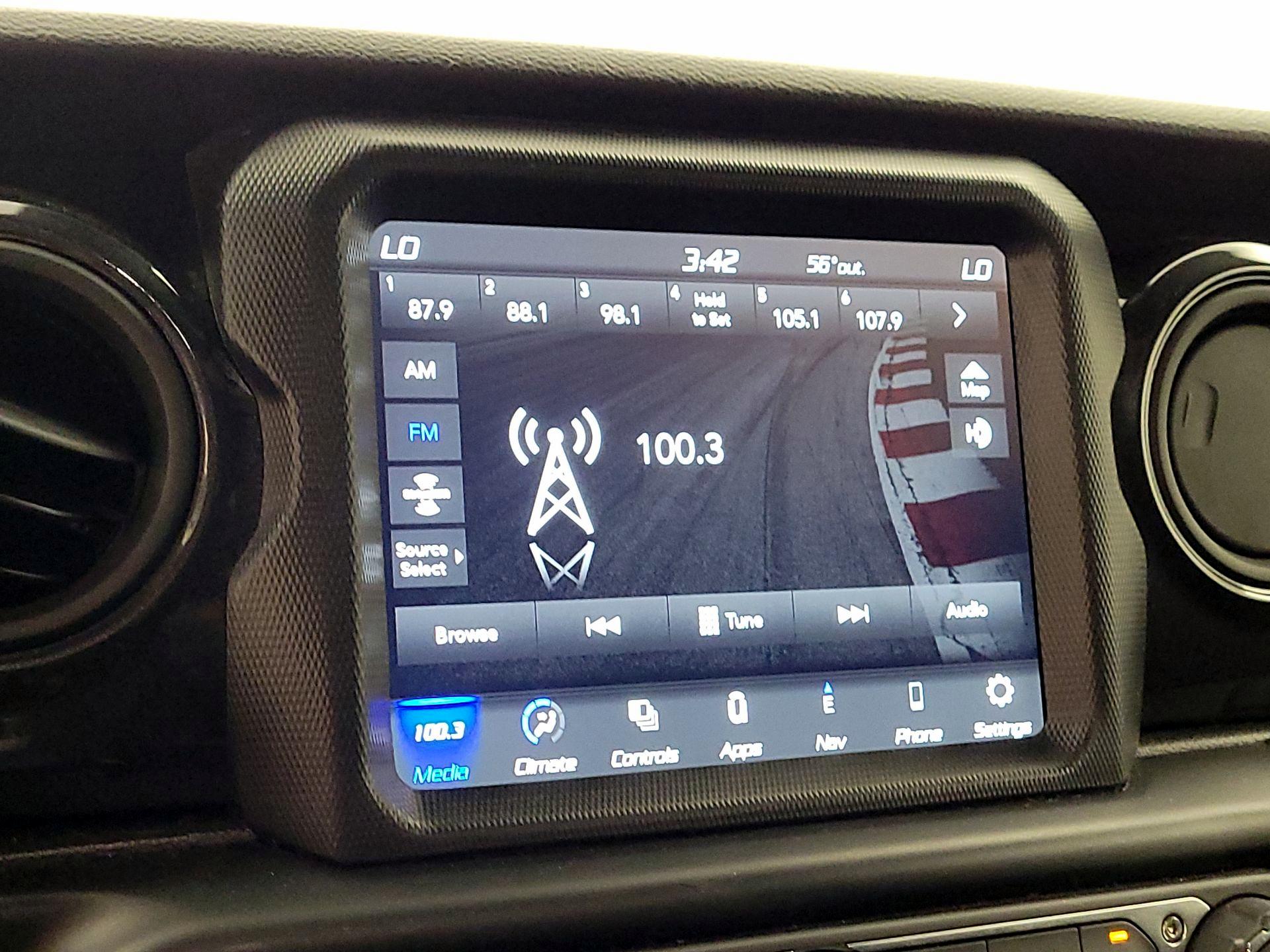 Thumbnail: 2021 Jeep Wrangler - 15