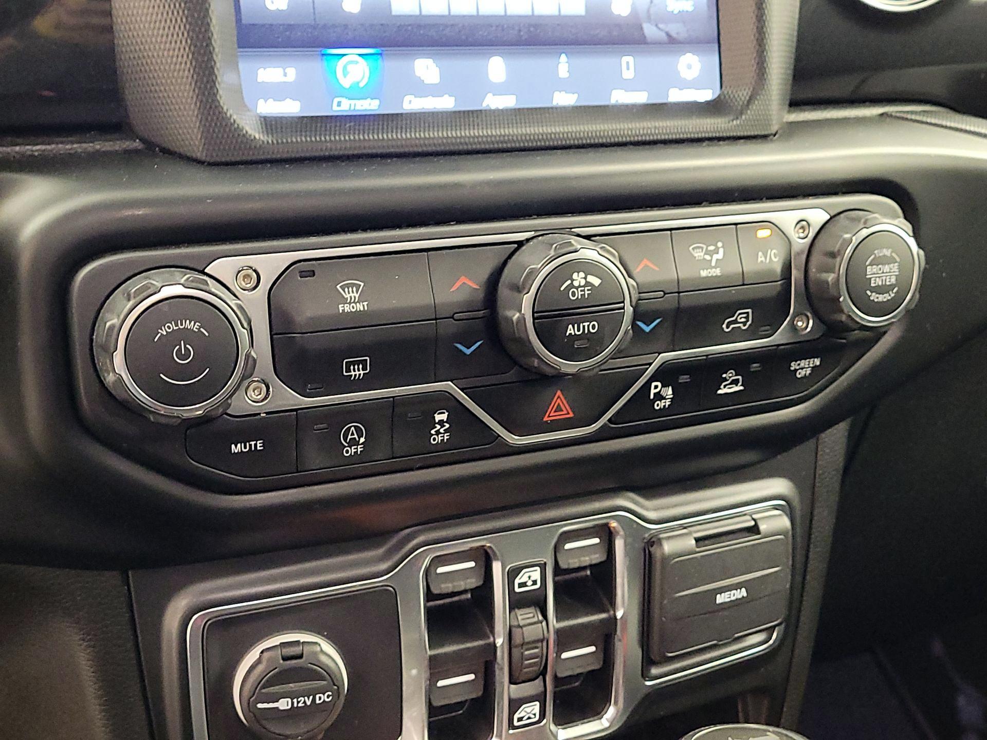 Thumbnail: 2021 Jeep Wrangler - 16