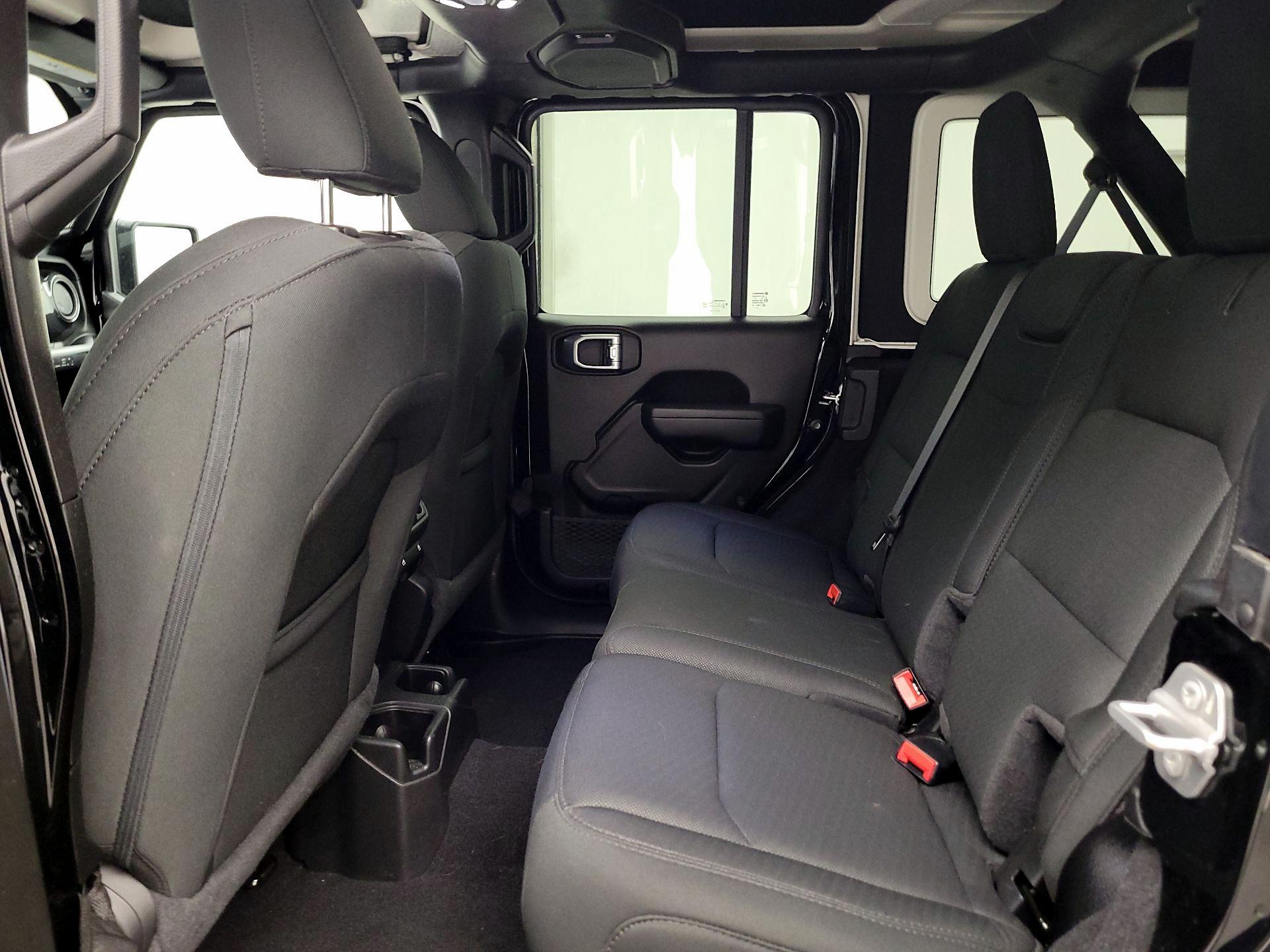 Thumbnail: 2021 Jeep Wrangler - 19