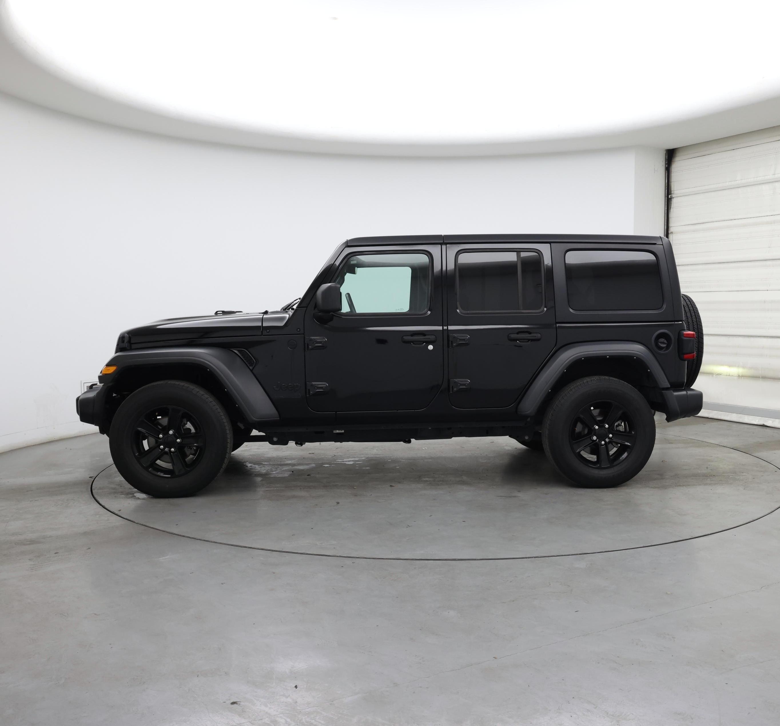 Thumbnail: 2021 Jeep Wrangler - 3