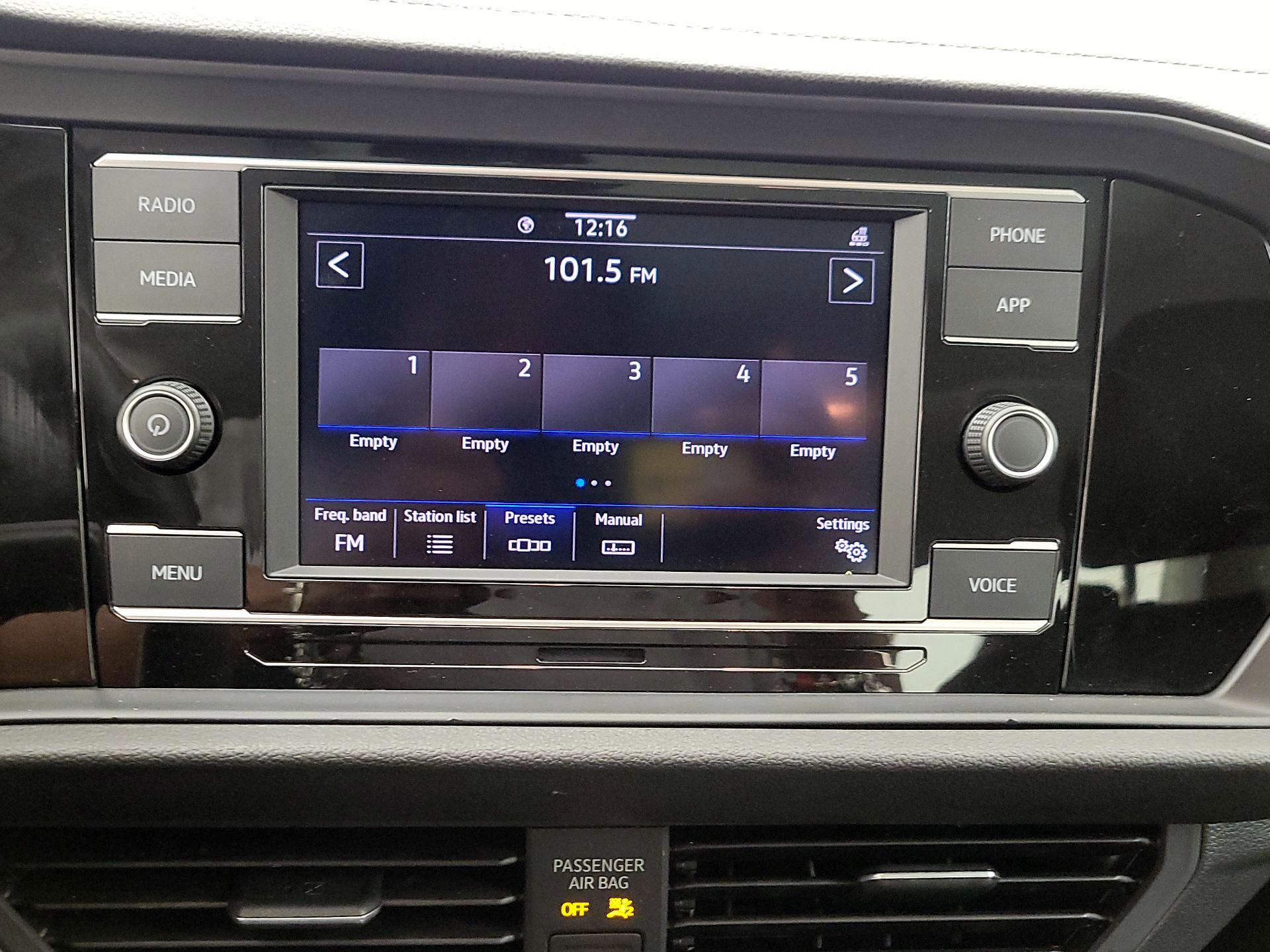 Thumbnail: 2021 Volkswagen Jetta - 15