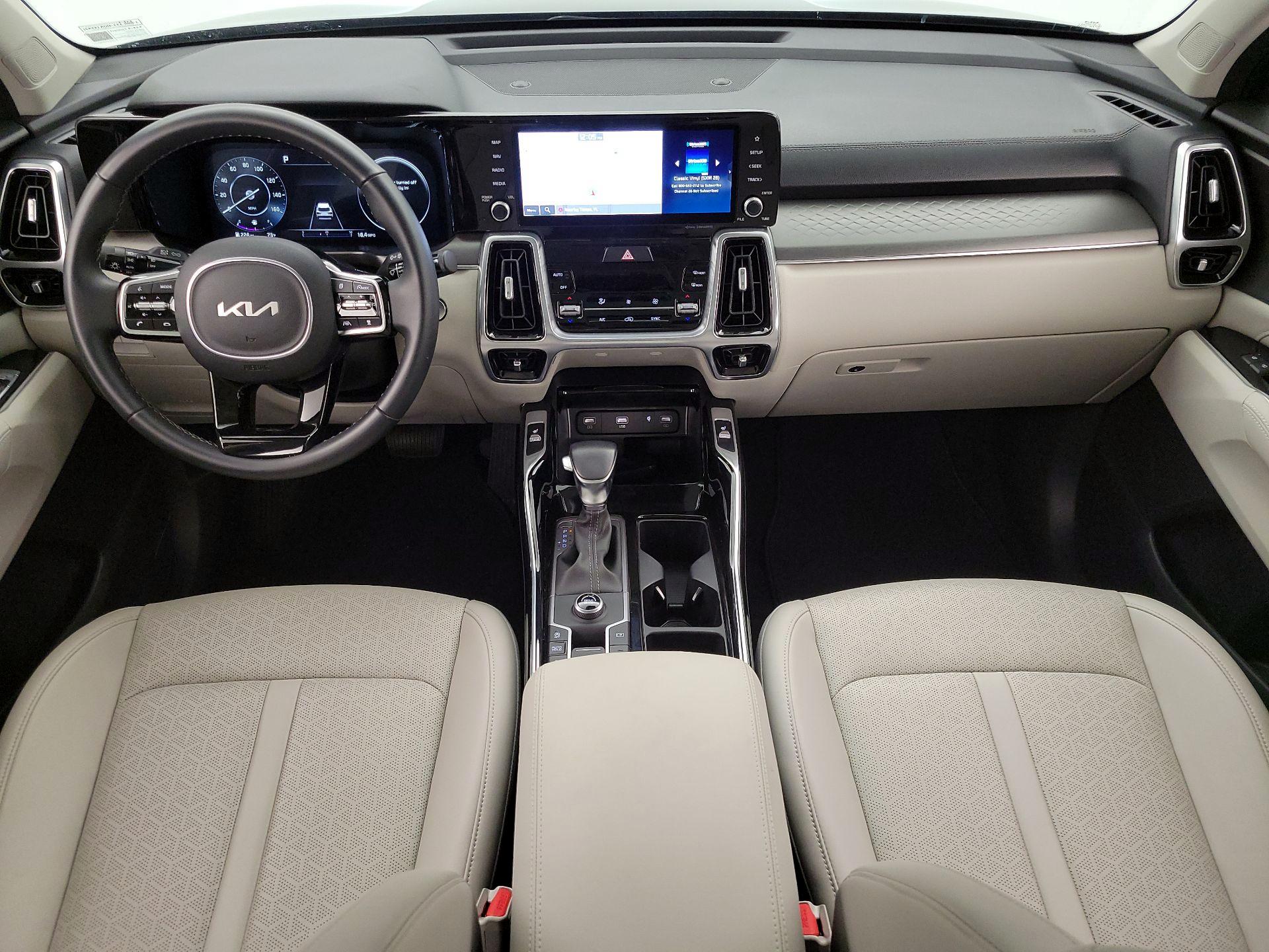 Thumbnail: 2023 Kia Sorento - 9