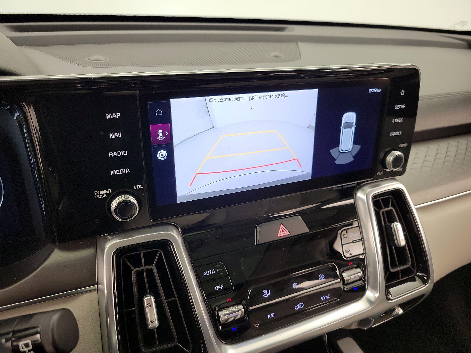 Thumbnail: 2023 Kia Sorento - 15