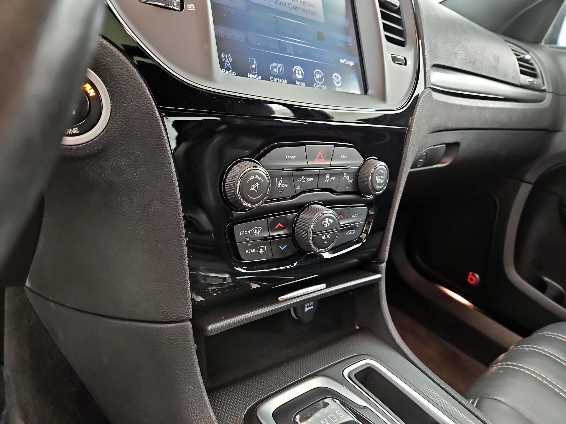 Thumbnail: 2015 Chrysler 300 - 17