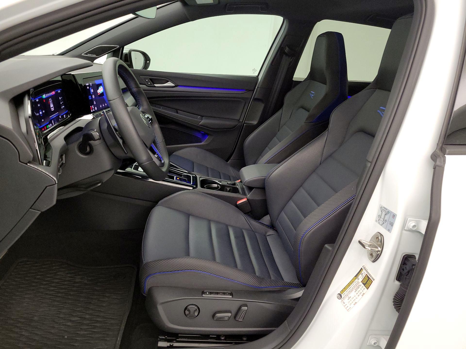 Thumbnail: 2024 Volkswagen Golf - 11