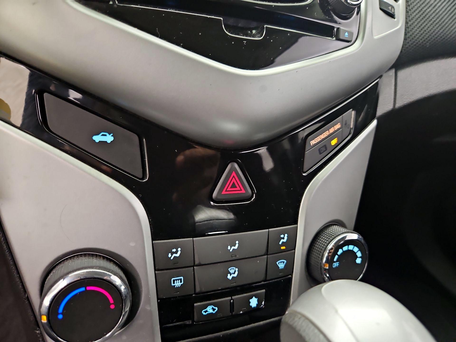 Thumbnail: 2016 Chevrolet Cruze - 15