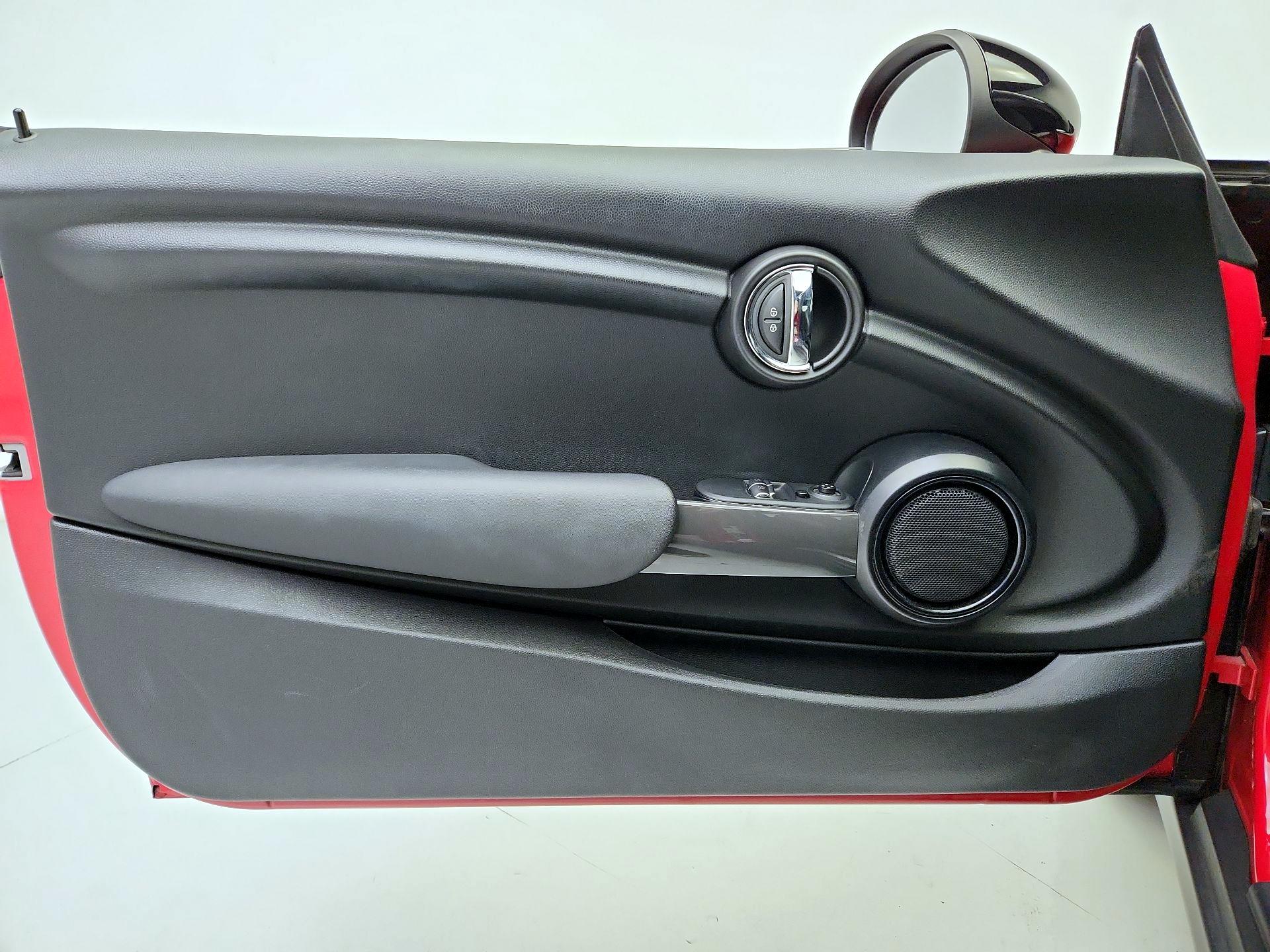 Thumbnail: 2019 MINI Cooper Hardtop - 12