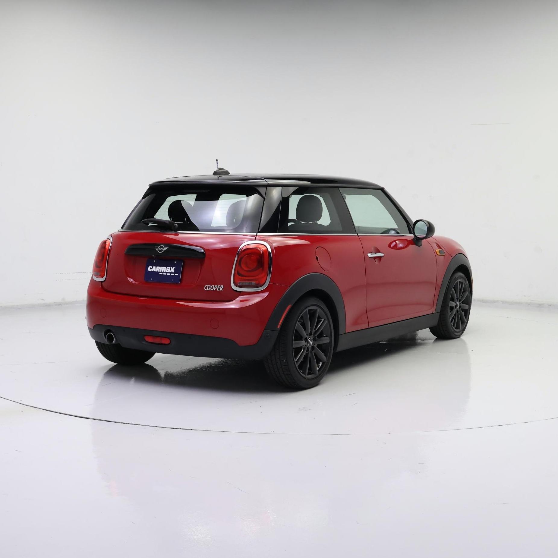 Thumbnail: 2019 MINI Cooper Hardtop - 8