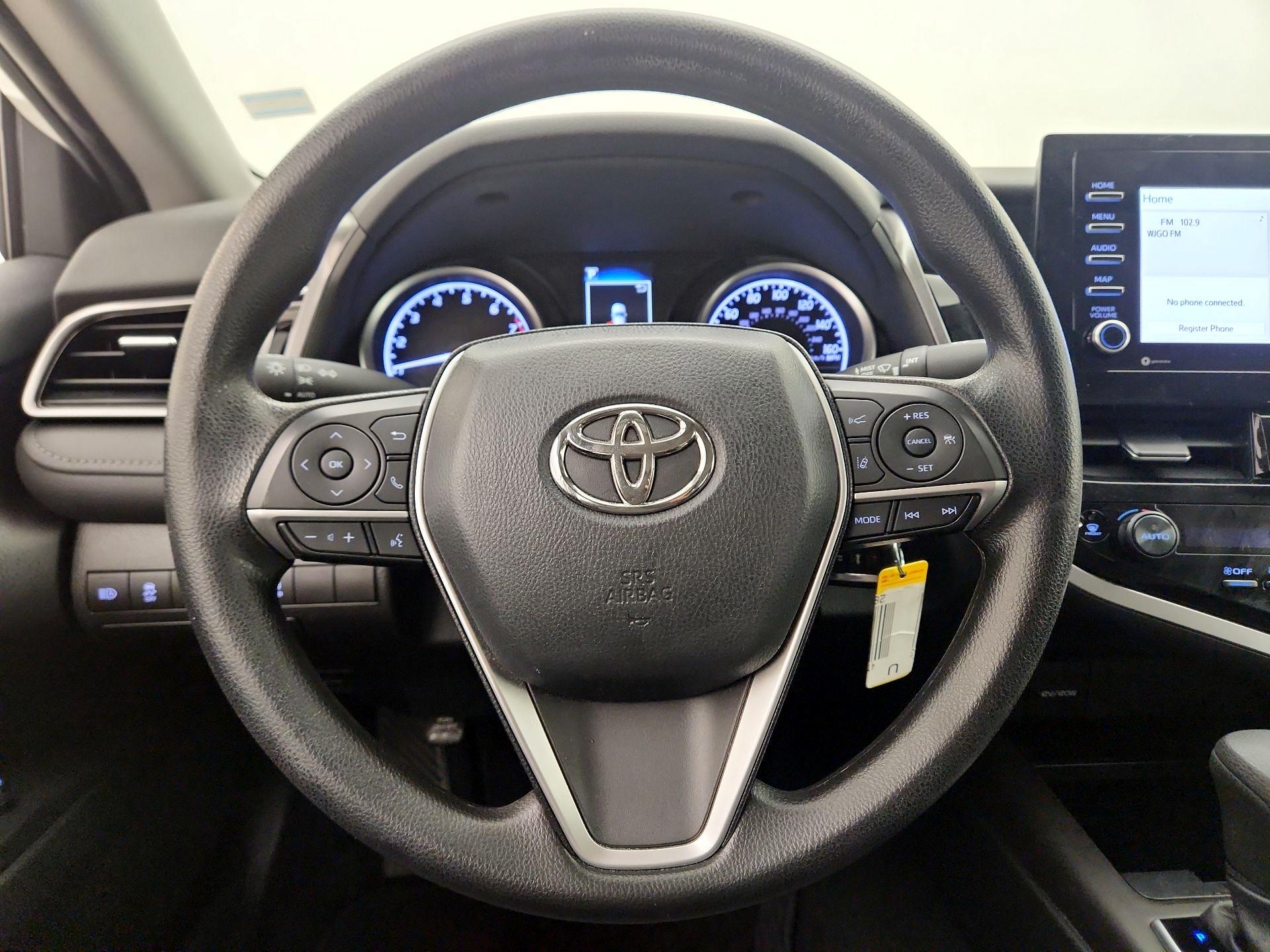 Thumbnail: 2022 Toyota Camry - 10