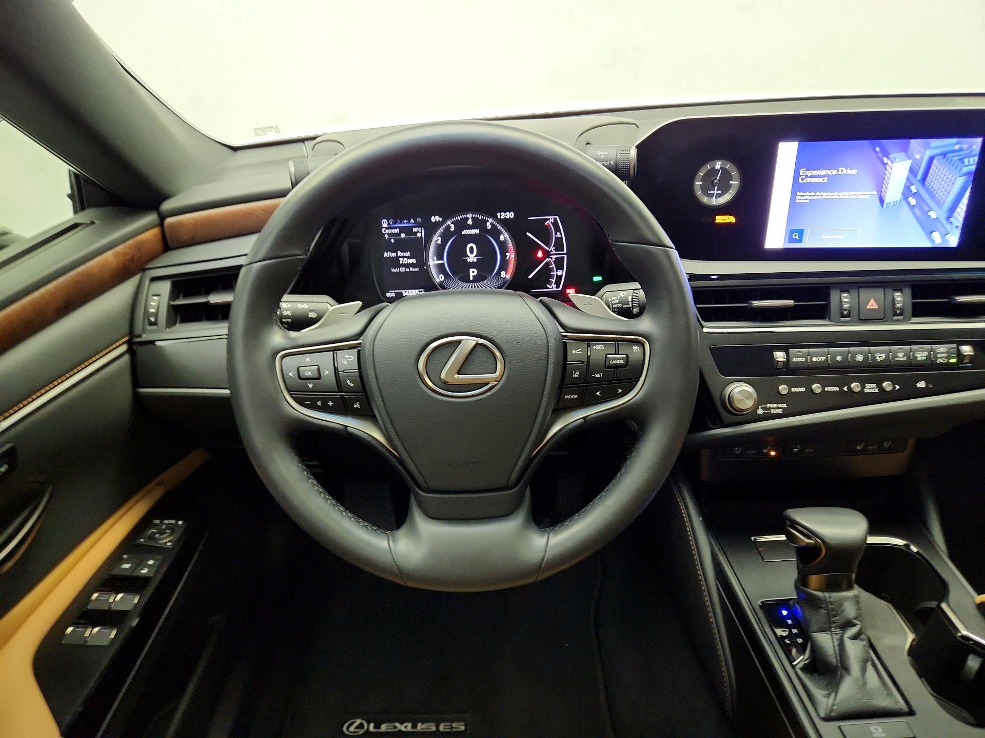 Thumbnail: 2025 Lexus ES - 10