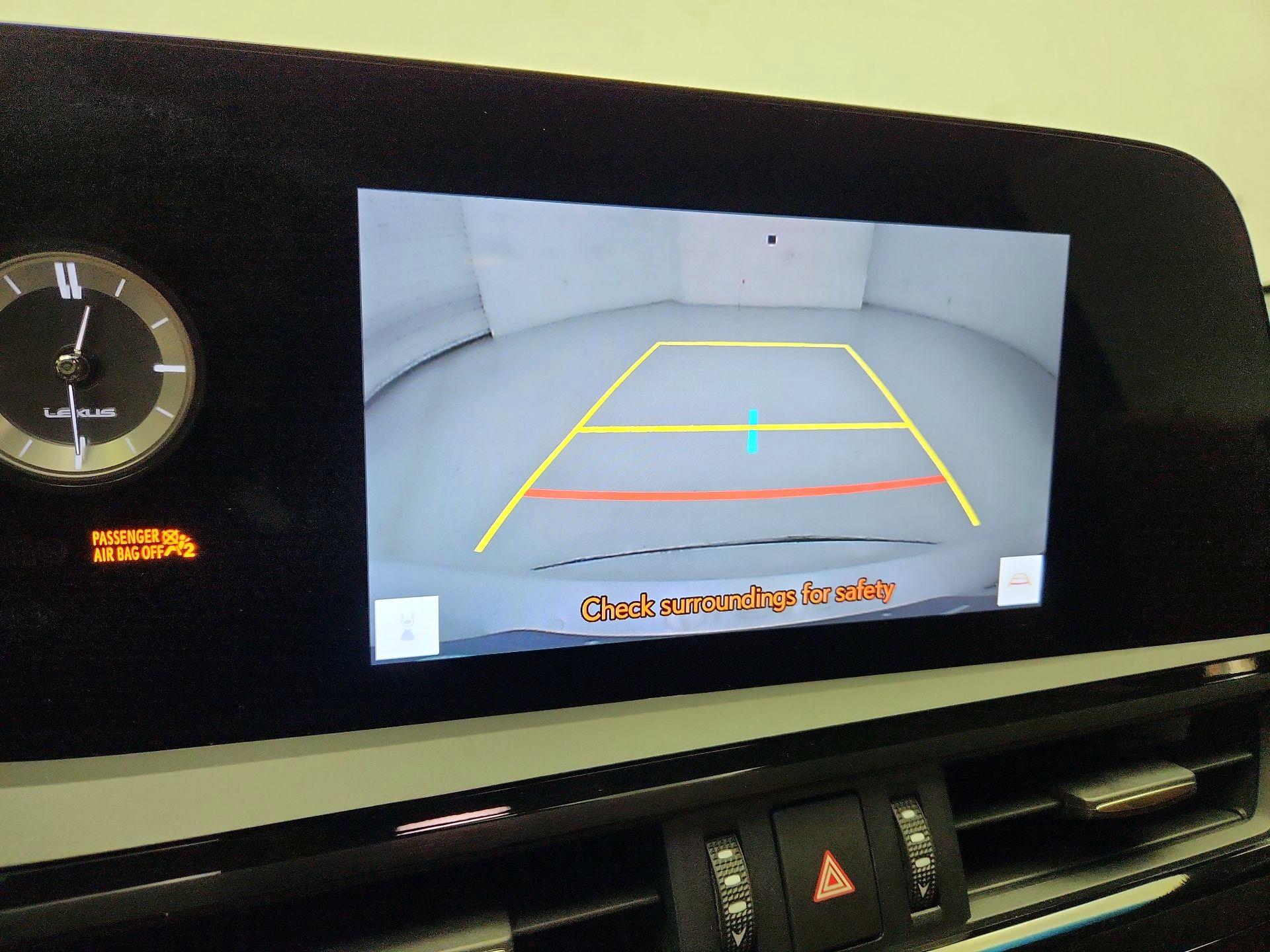 Thumbnail: 2025 Lexus ES - 15