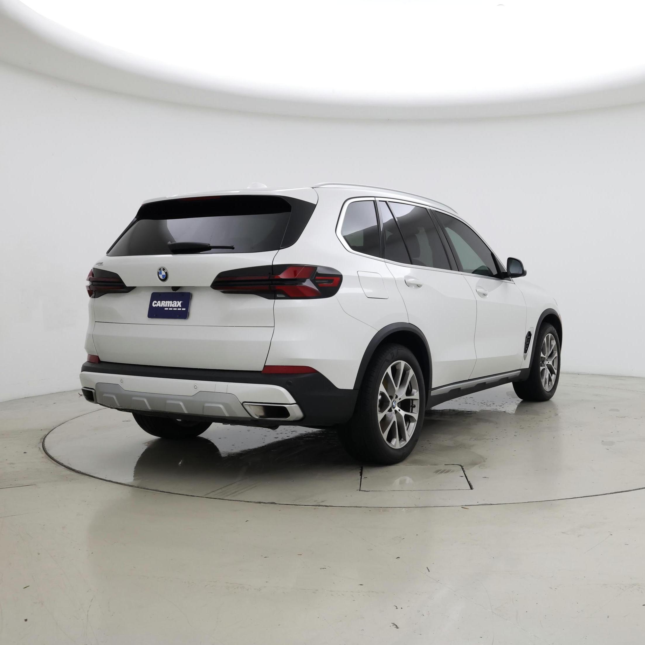 Thumbnail: 2026 BMW X5 - 8