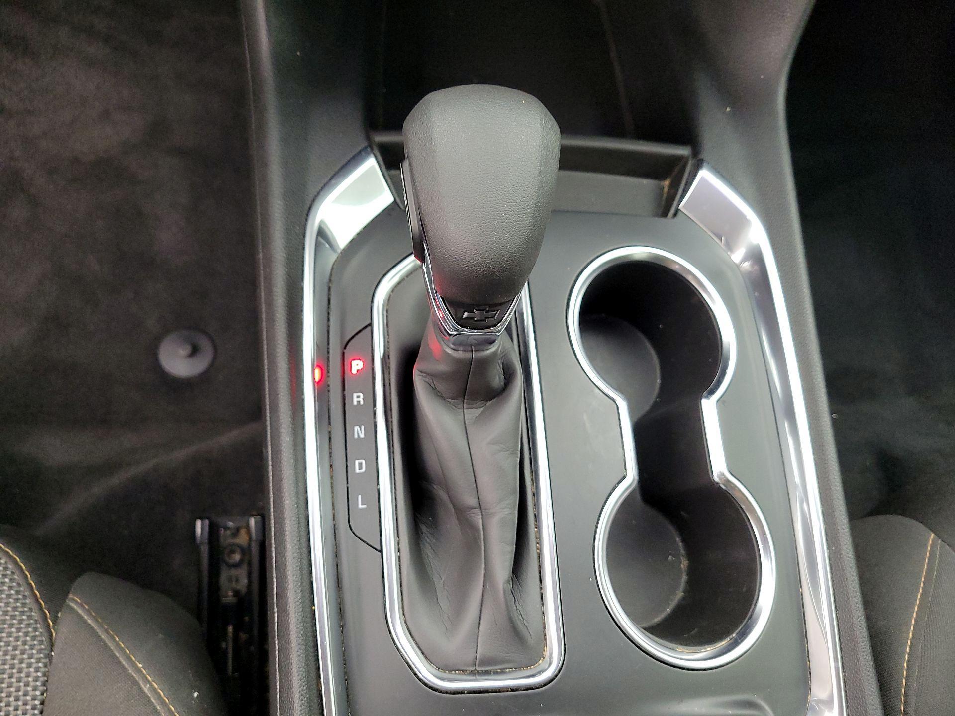 Thumbnail: 2021 Chevrolet Traverse - 17