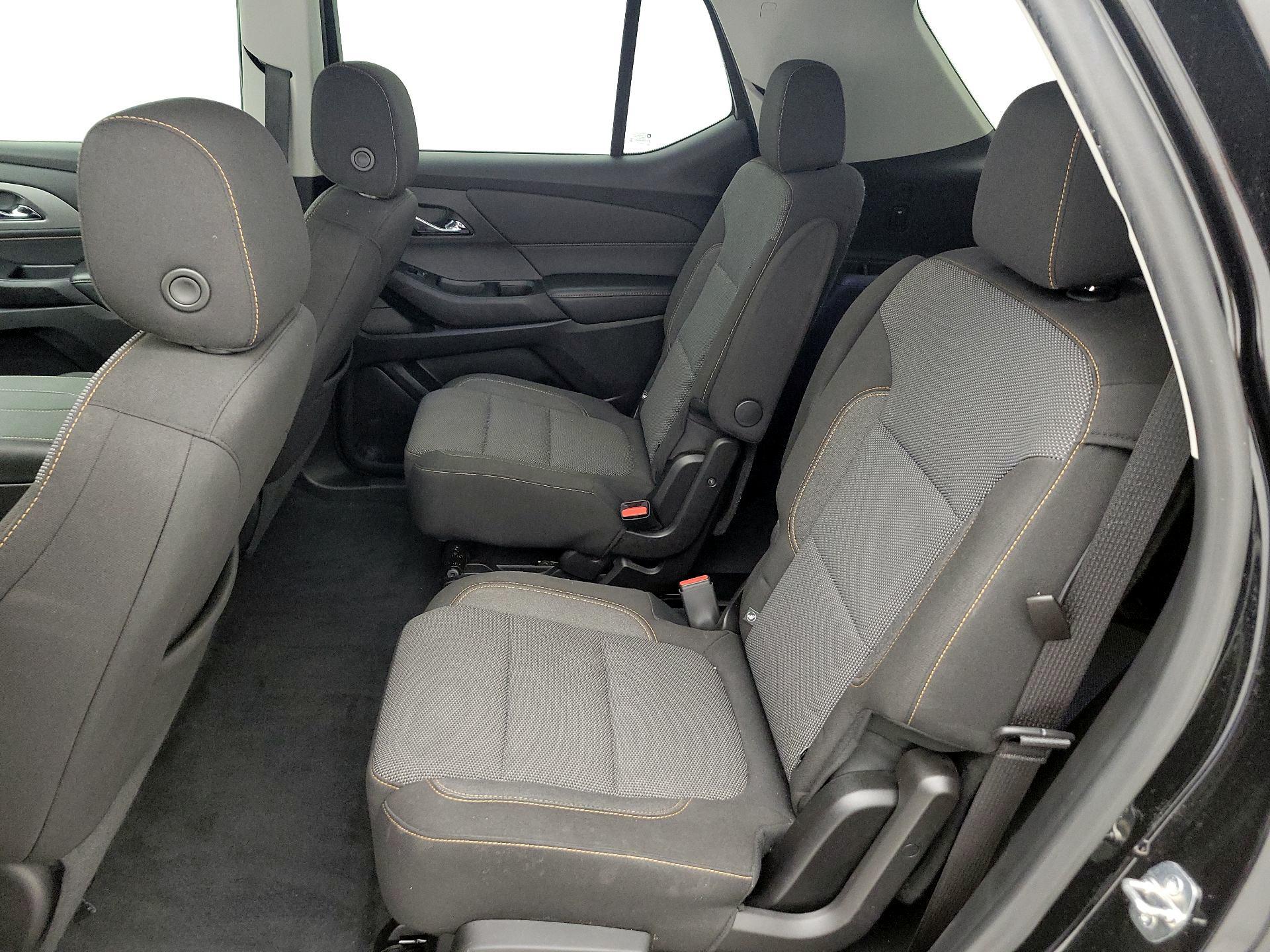 Thumbnail: 2021 Chevrolet Traverse - 19