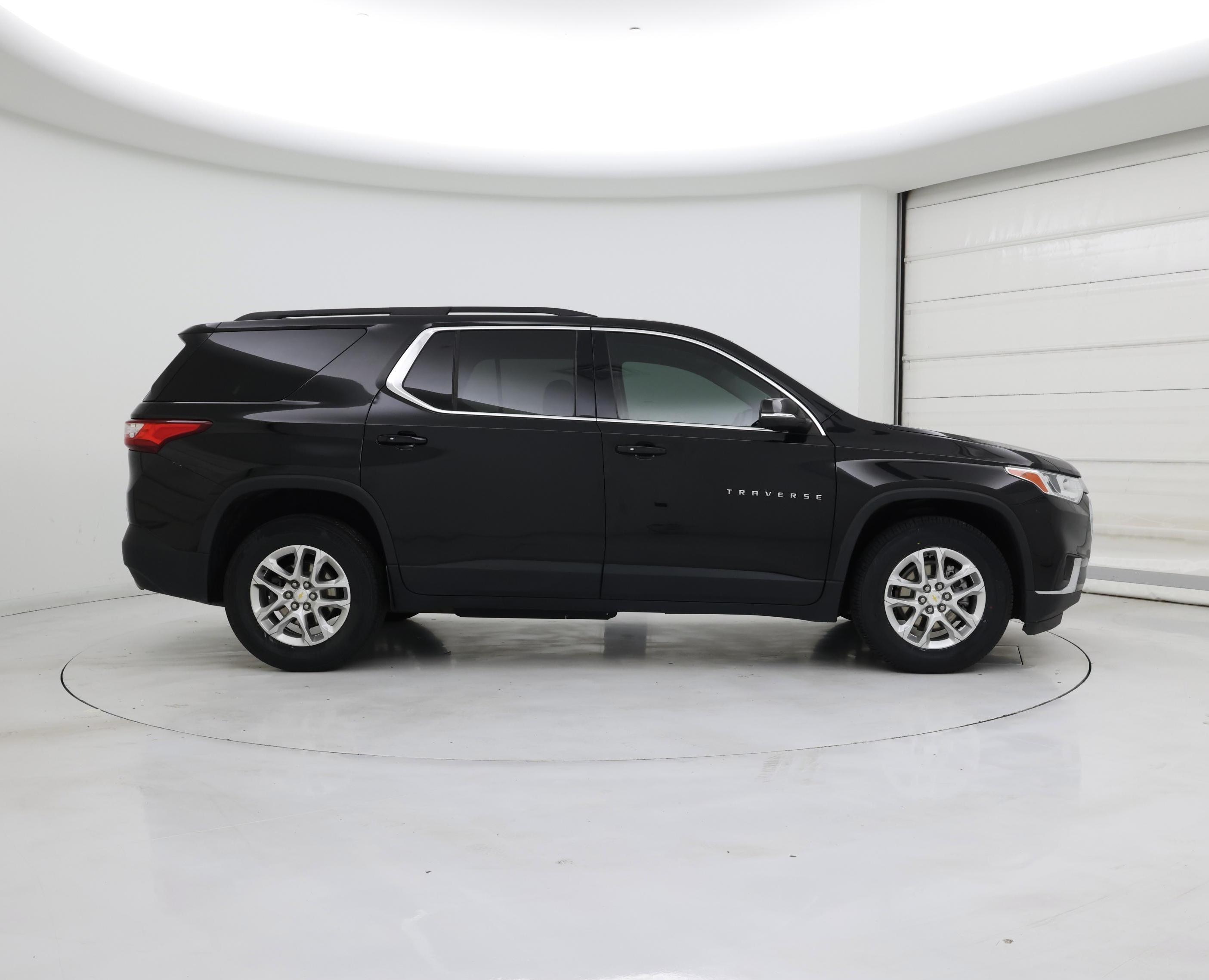 Thumbnail: 2021 Chevrolet Traverse - 7
