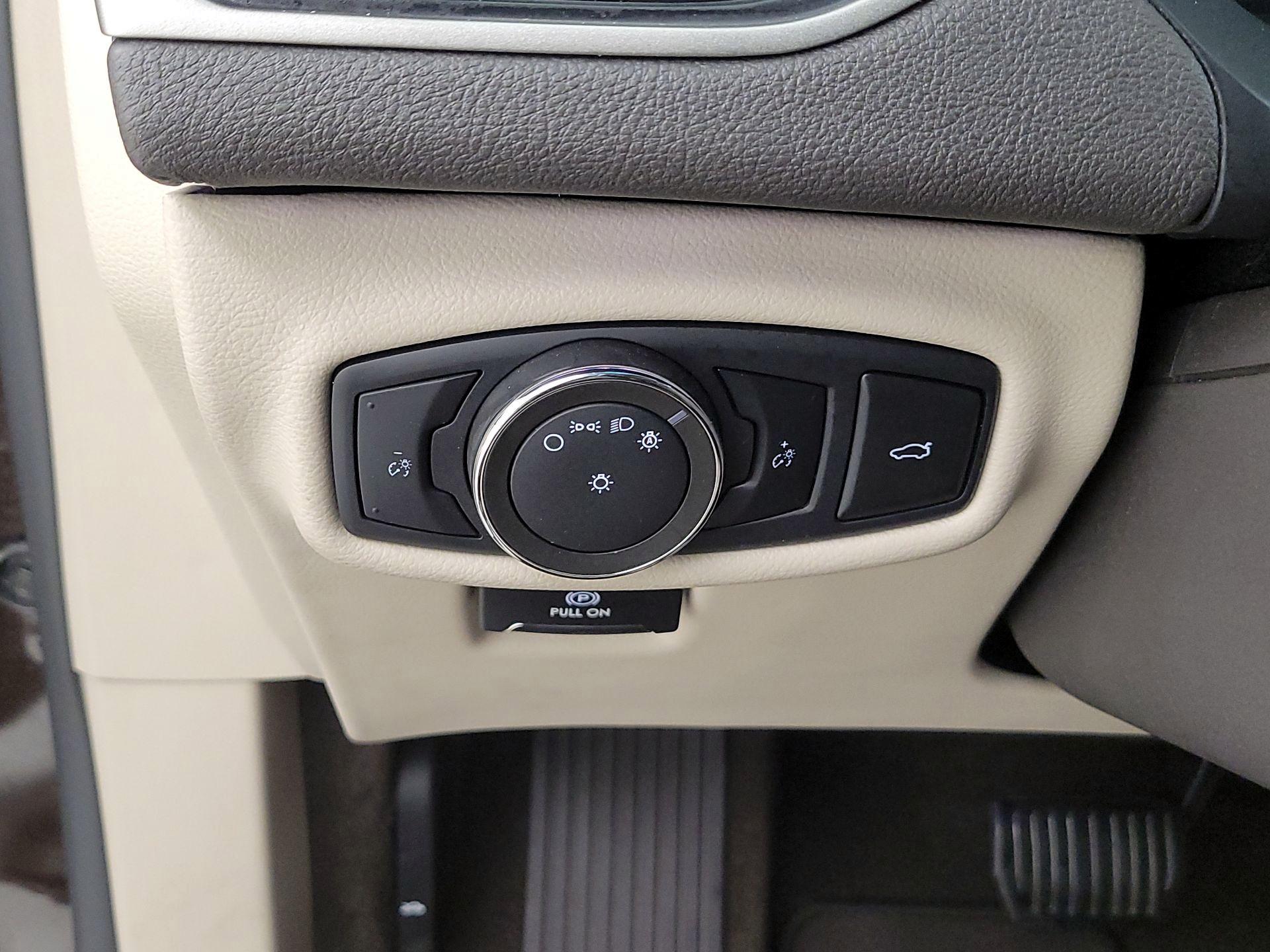 Thumbnail: 2020 Lincoln MKZ - 13