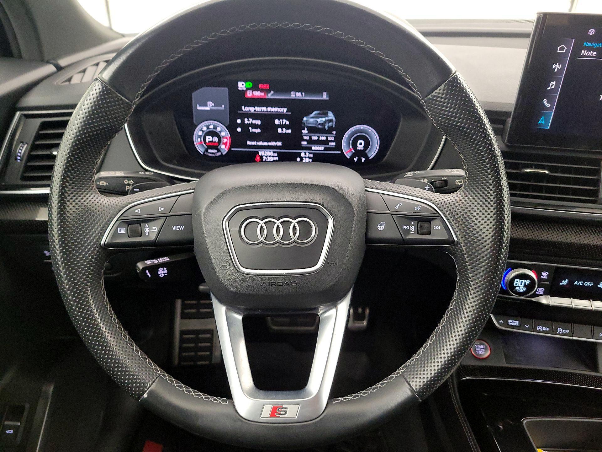 Thumbnail: 2022 Audi SQ5 - 10