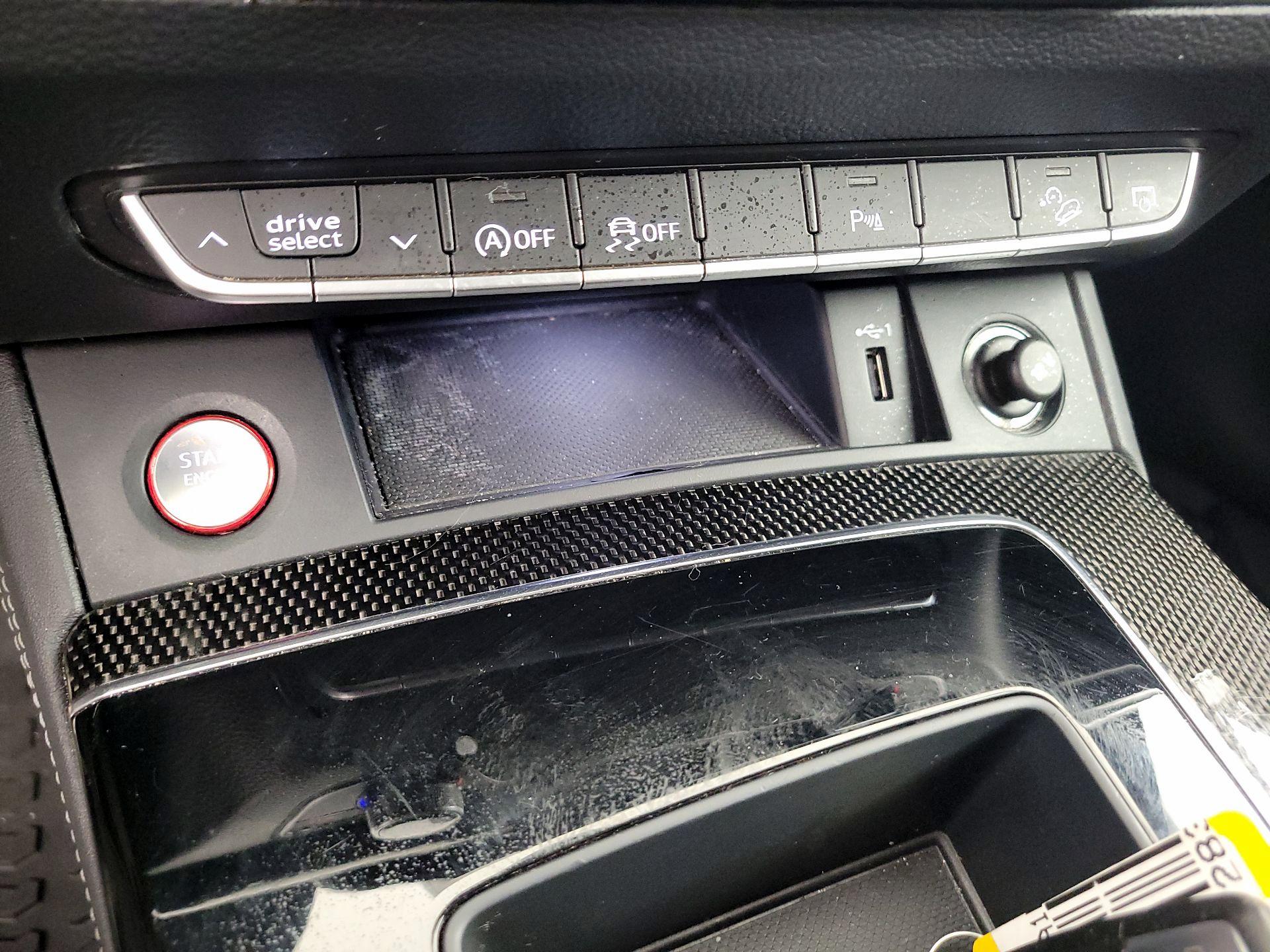 Thumbnail: 2022 Audi SQ5 - 18