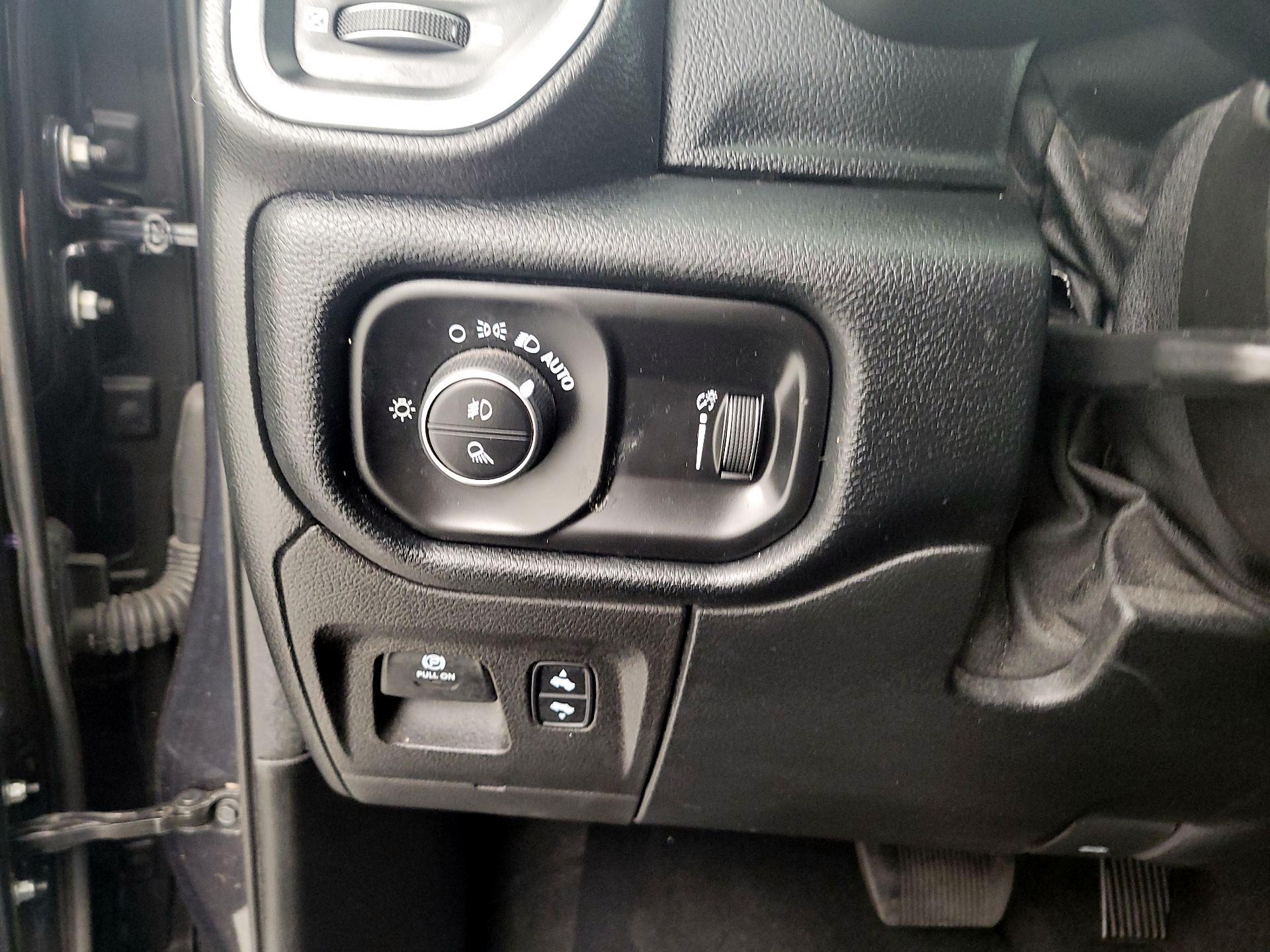 Thumbnail: 2021 RAM 1500 - 13