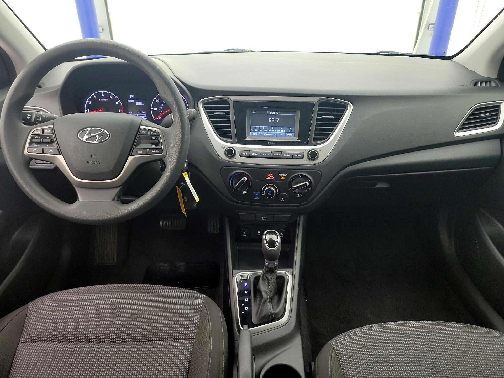 Thumbnail: 2022 Hyundai Accent - 9