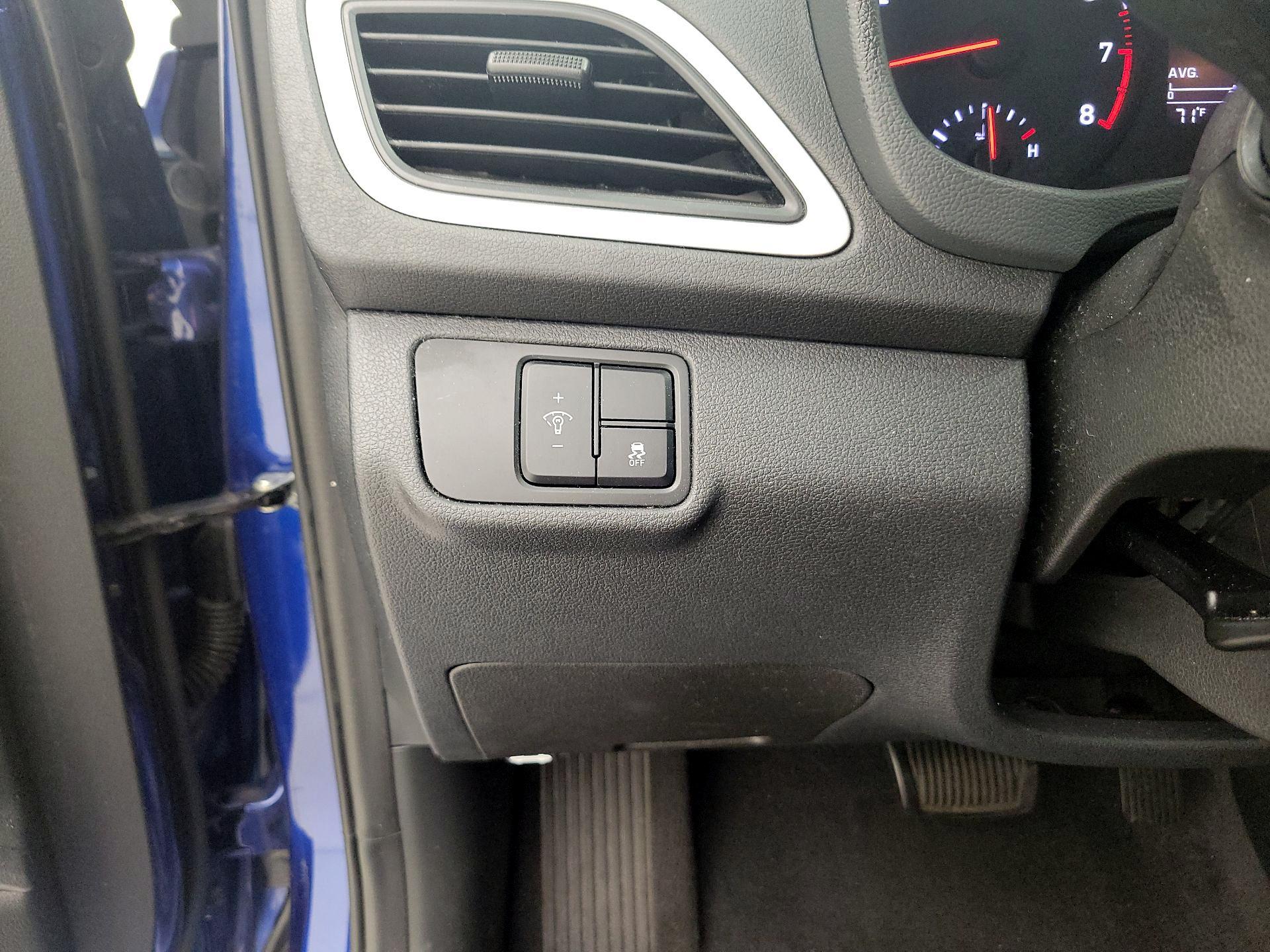 Thumbnail: 2022 Hyundai Accent - 13