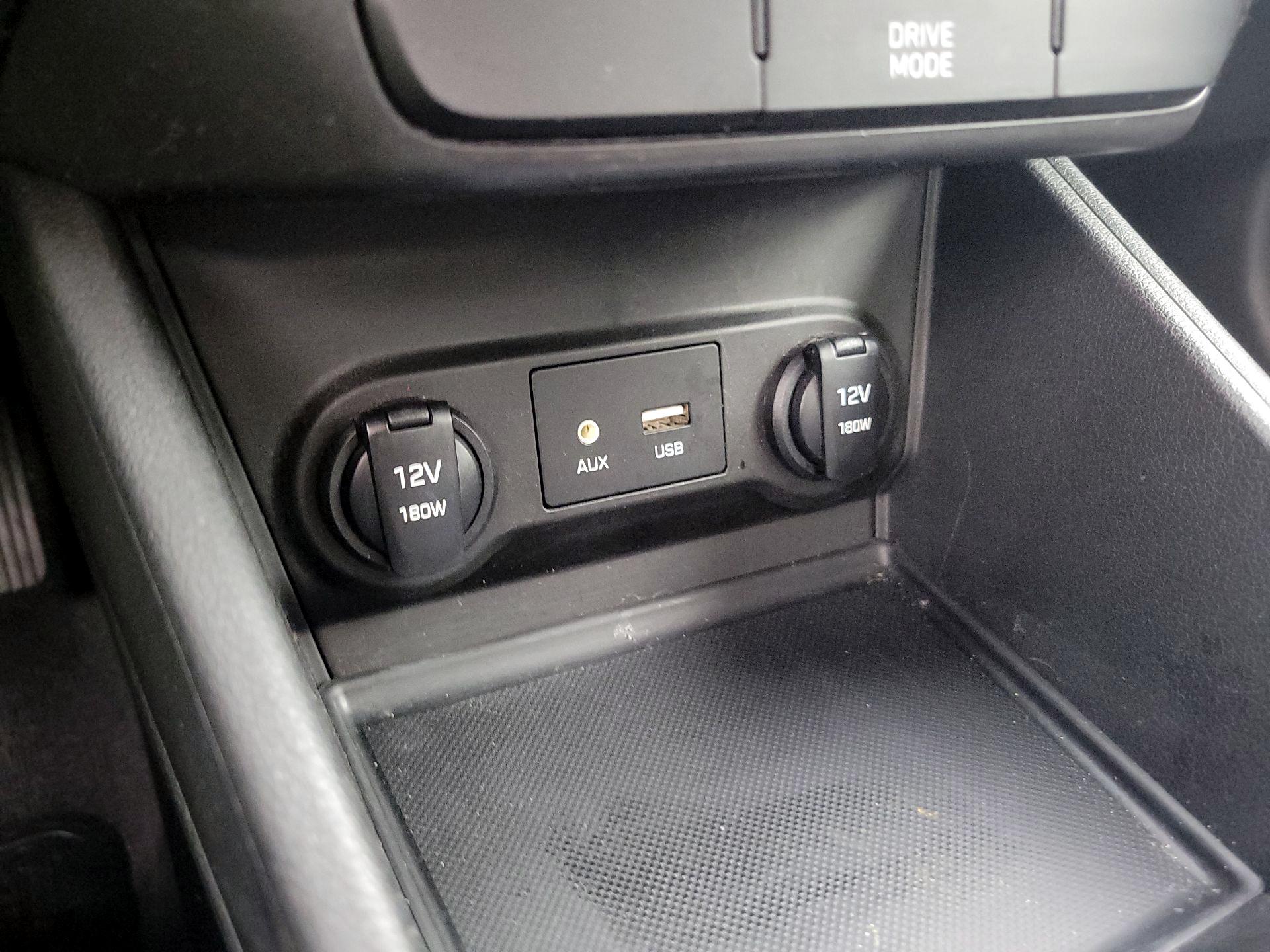 Thumbnail: 2022 Hyundai Accent - 18