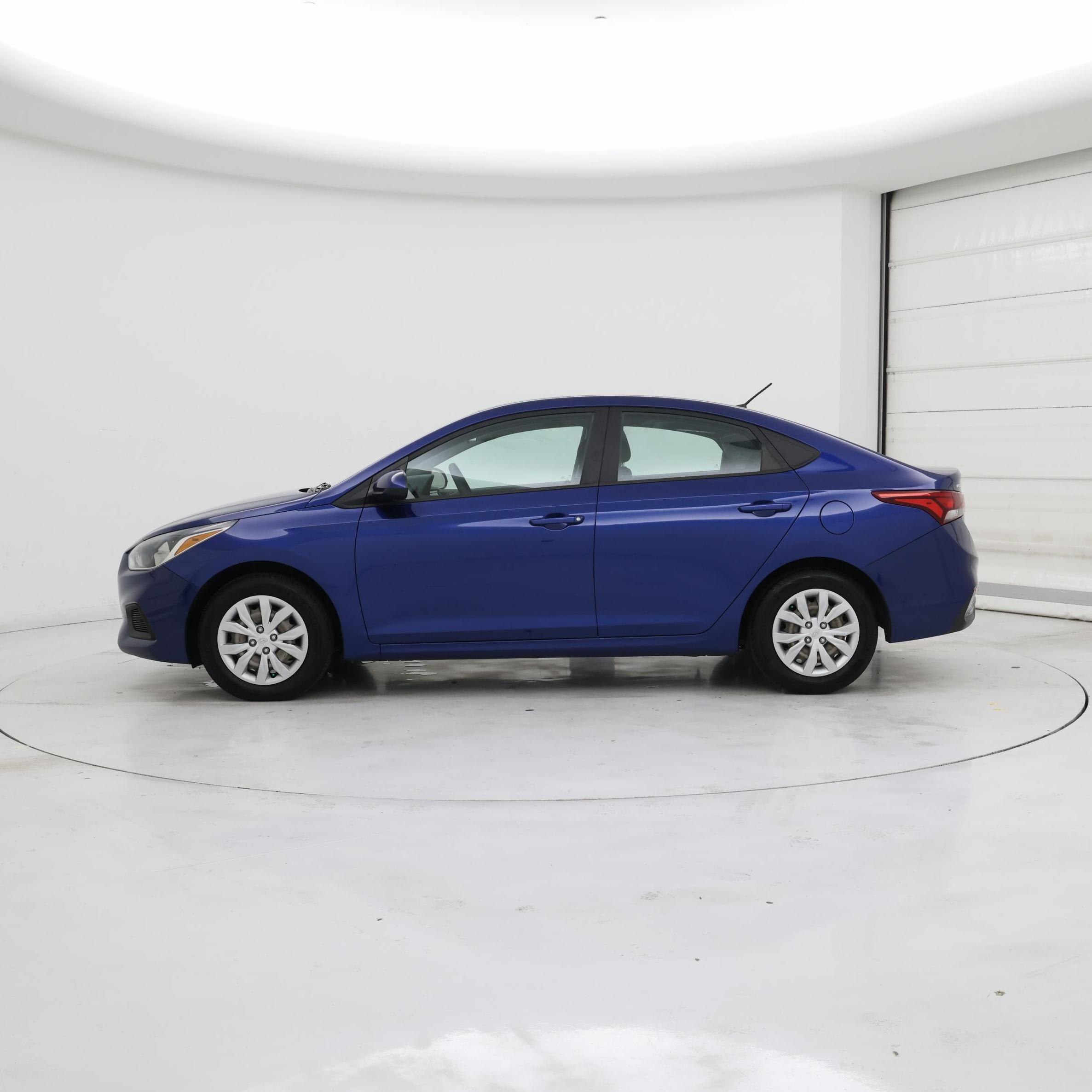 Thumbnail: 2022 Hyundai Accent - 3