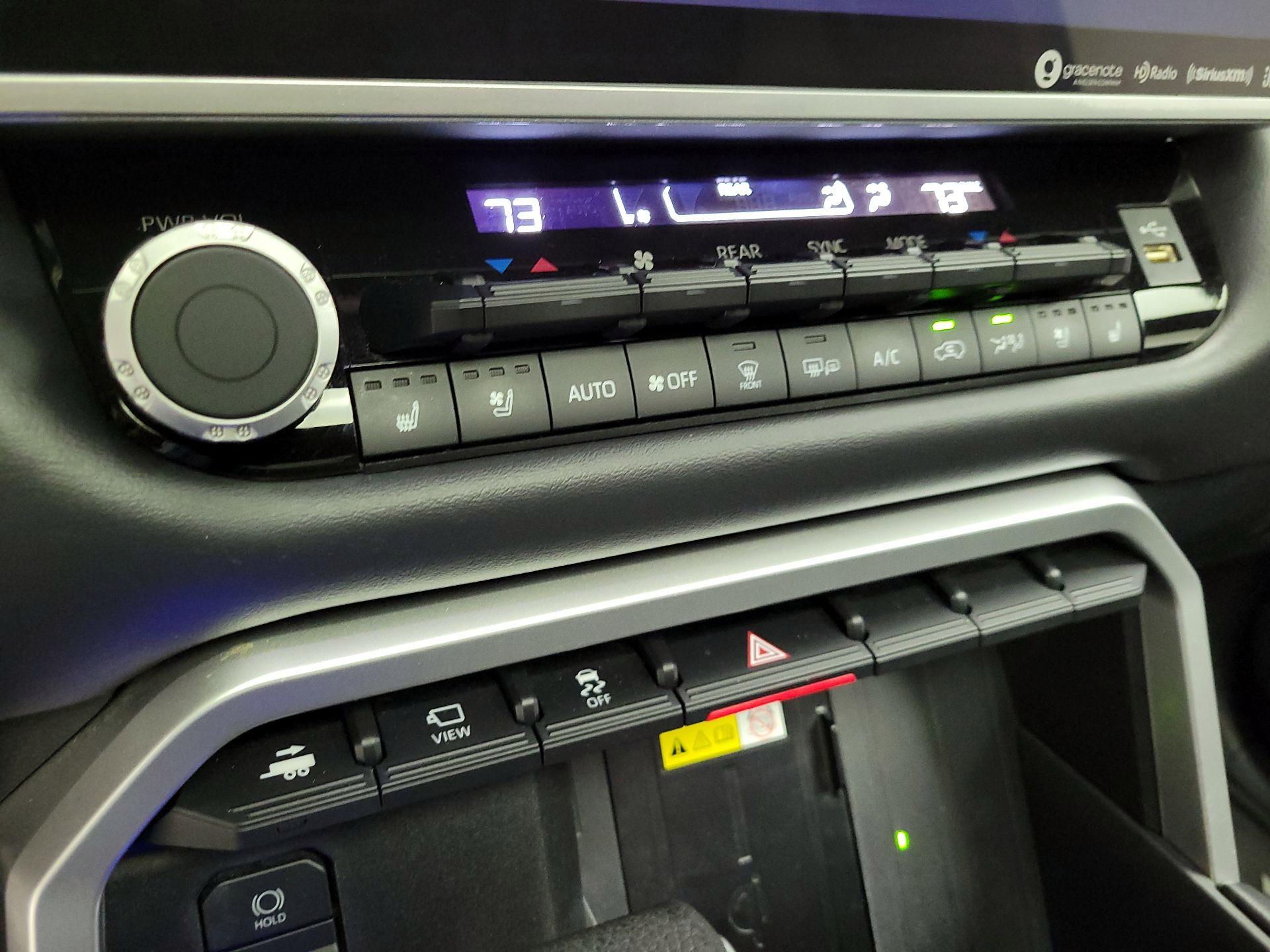 Thumbnail: 2023 Toyota Sequoia - 17