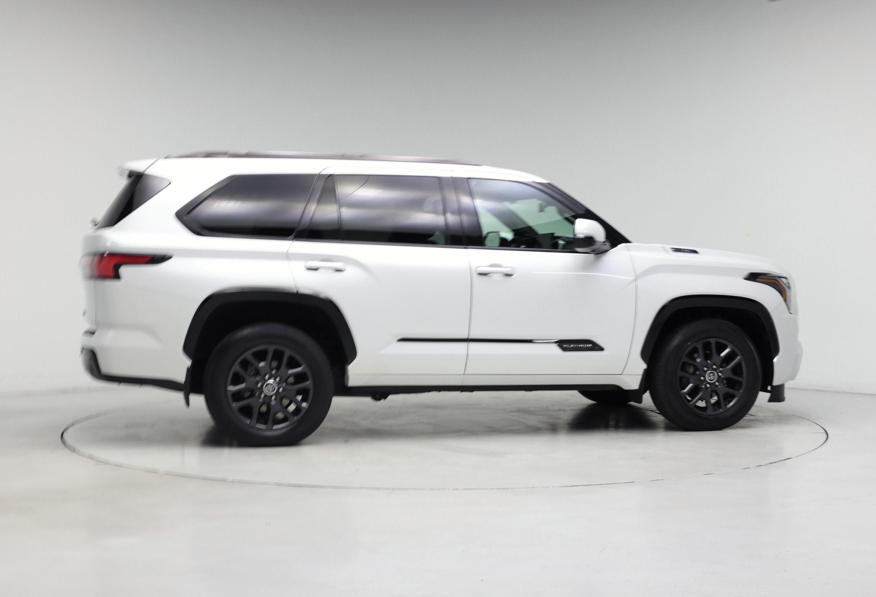 Thumbnail: 2023 Toyota Sequoia - 7