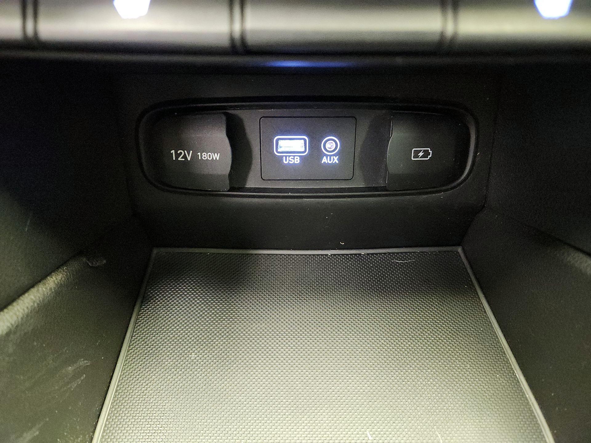 Thumbnail: 2020 Hyundai Santa Fe - 18