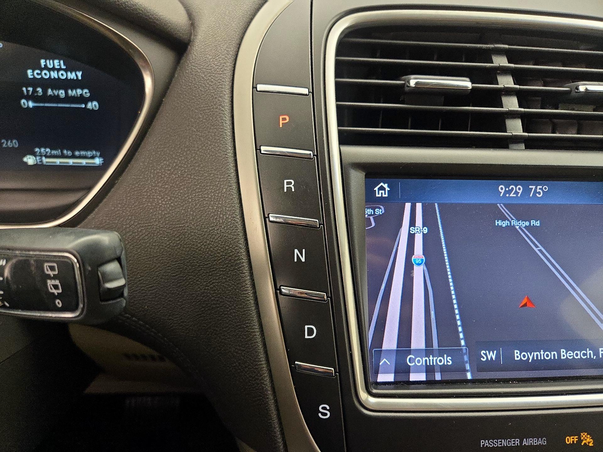 Thumbnail: 2020 Lincoln Nautilus - 18