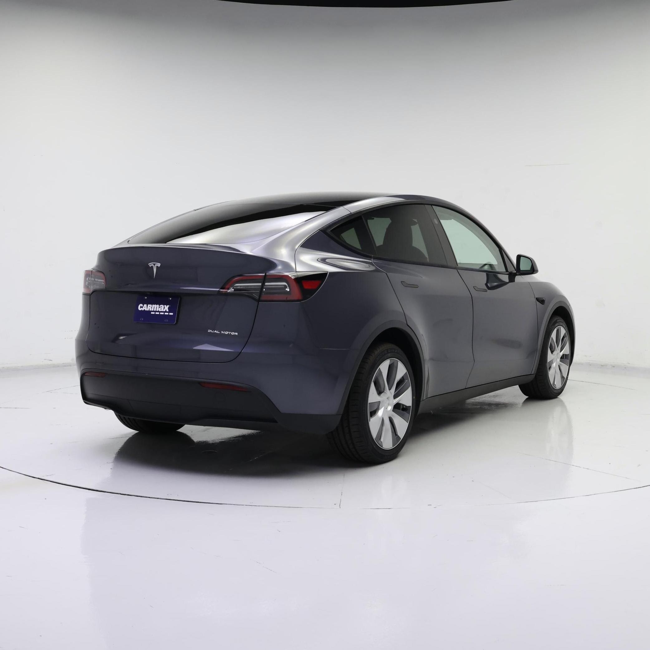 Thumbnail: 2023 Tesla Model Y - 8